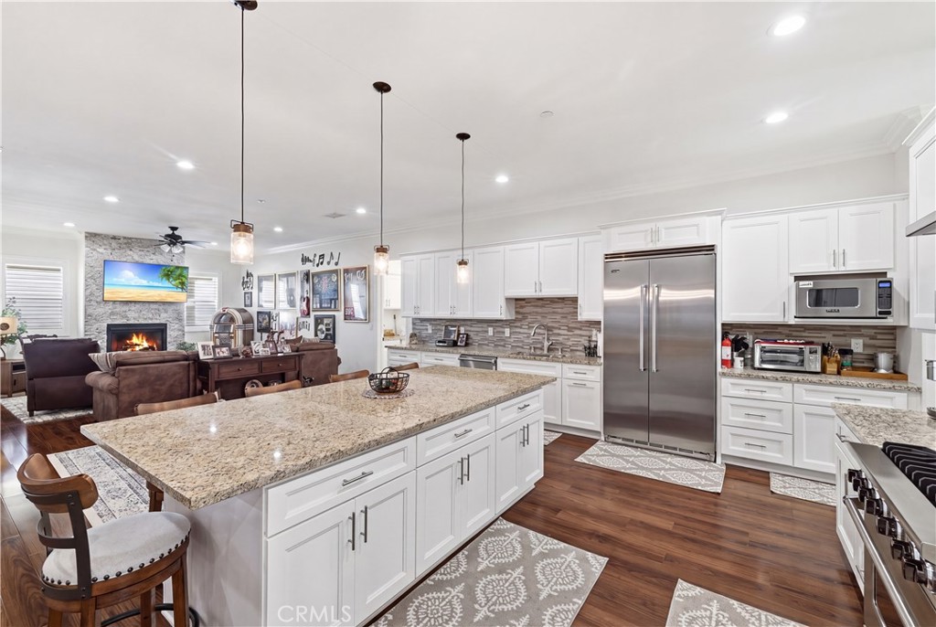 20451 Paseo Montana