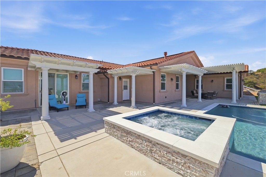 20451 Paseo Montana