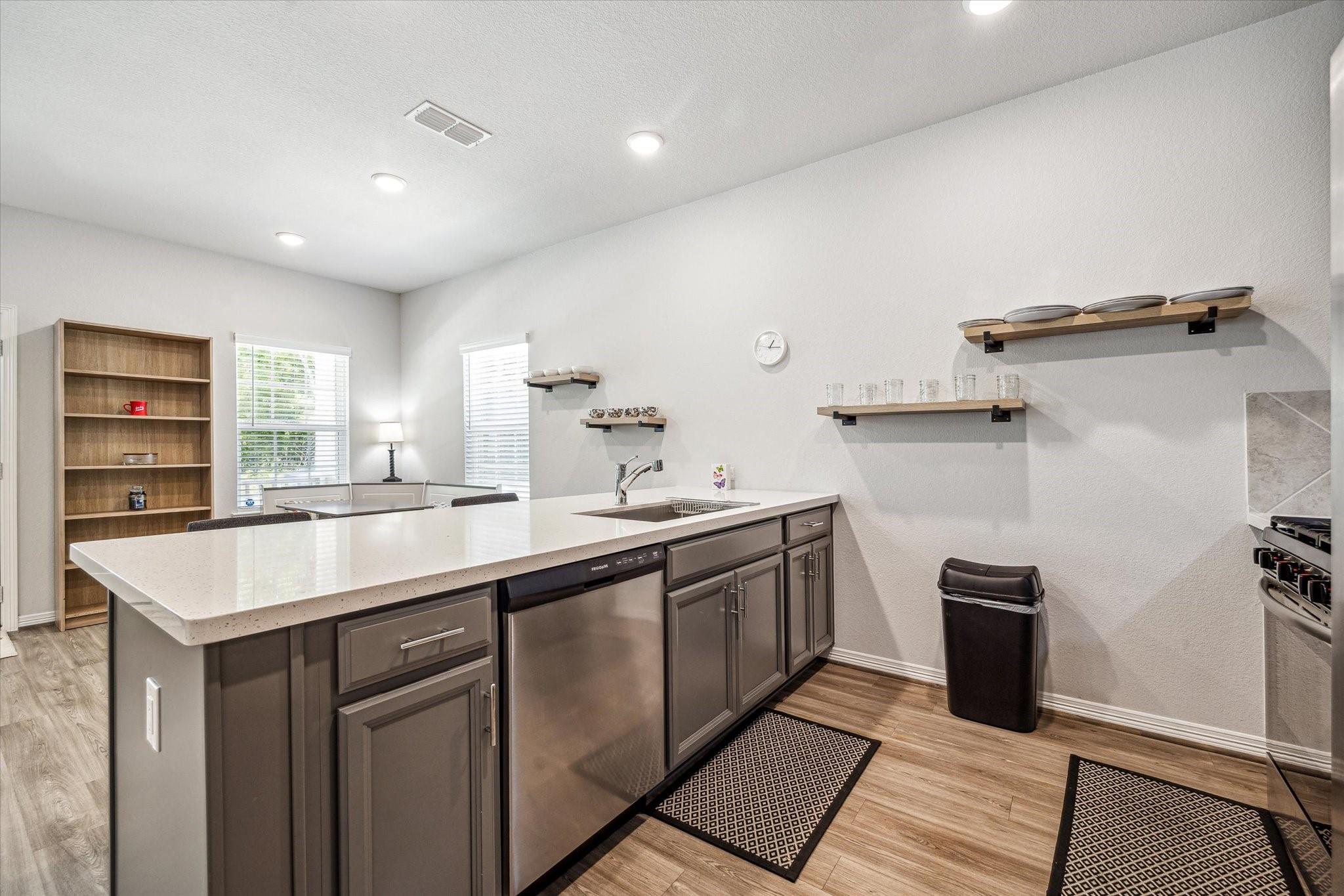 6913 New York Street