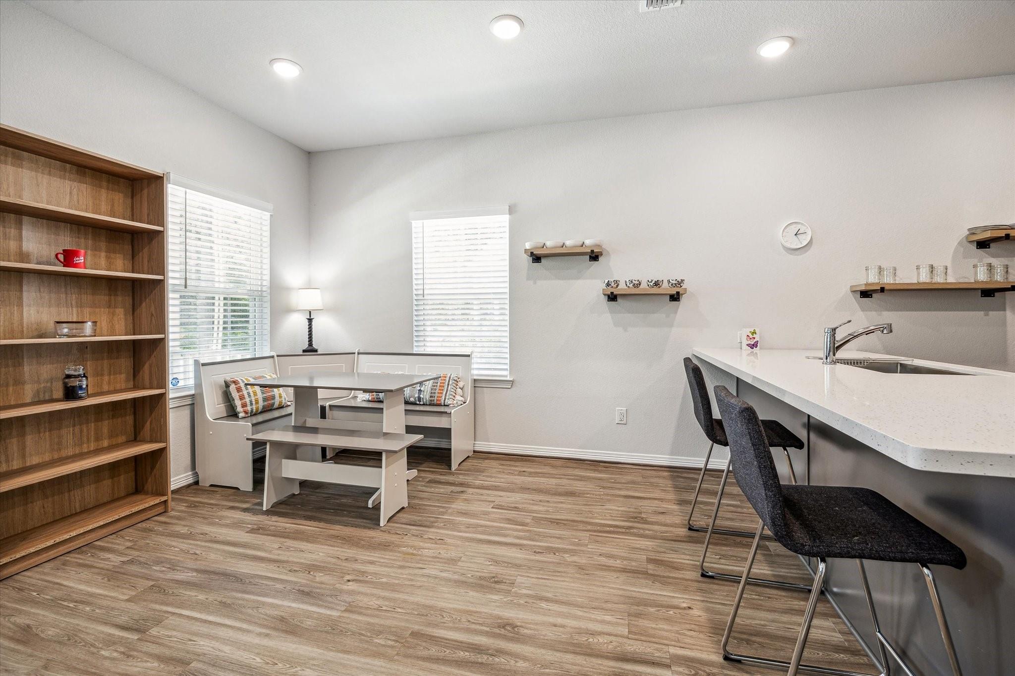 6913 New York Street