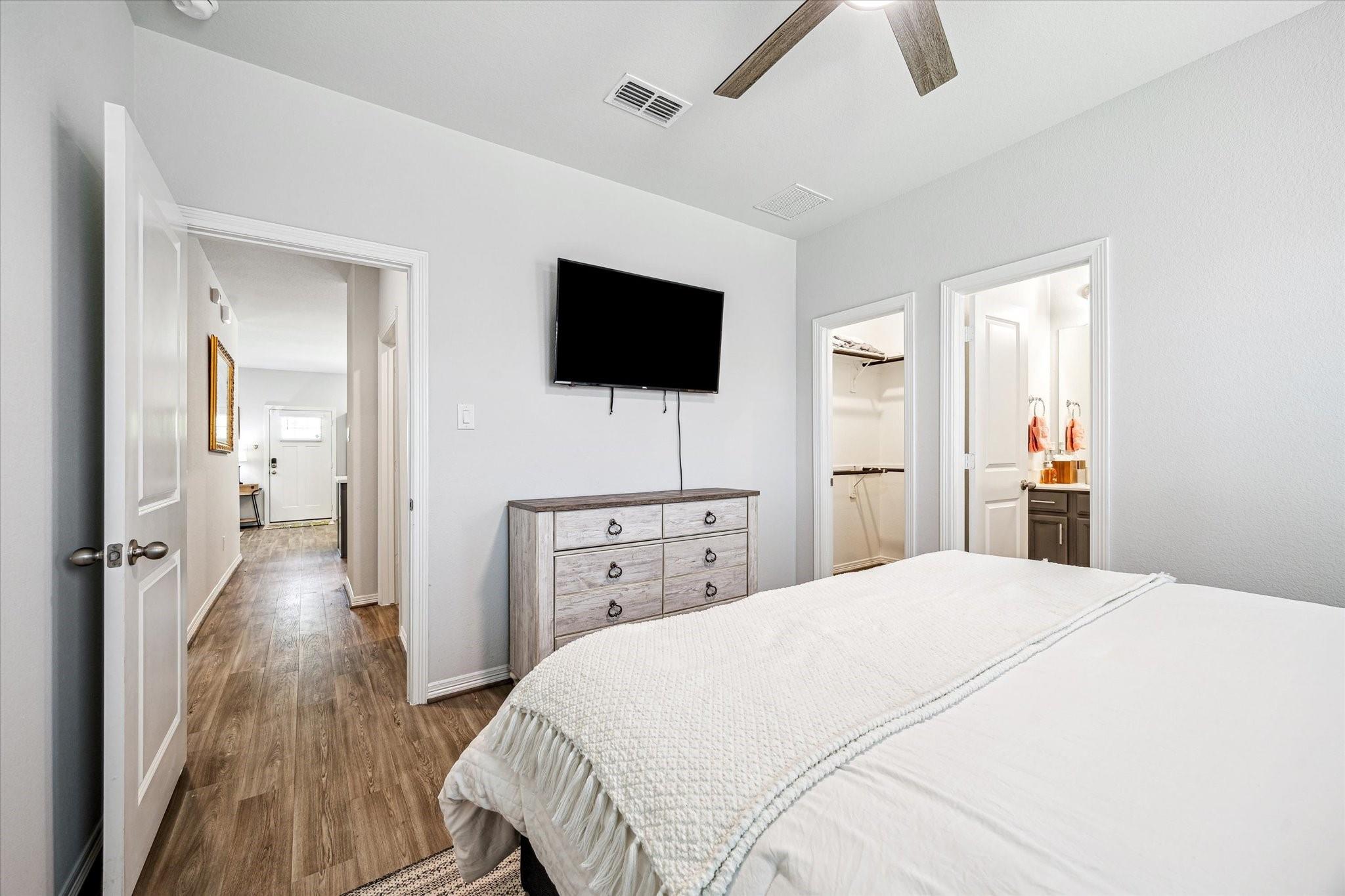 6913 New York Street