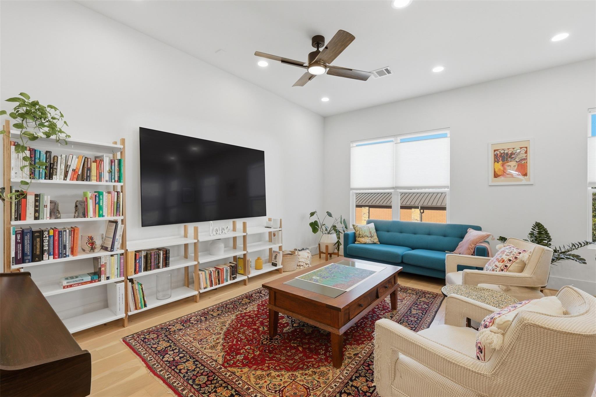 732 W 17th Street