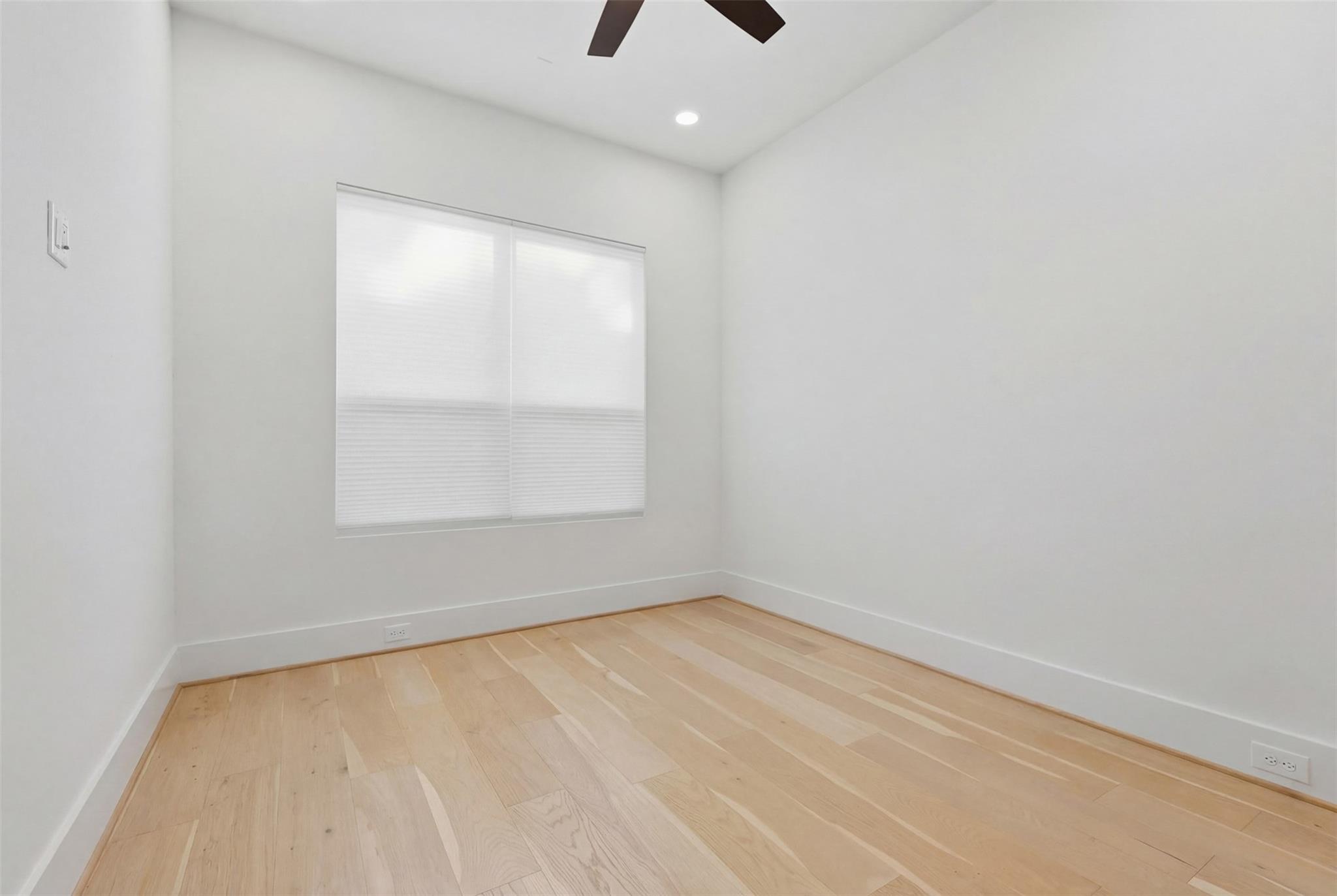 732 W 17th Street