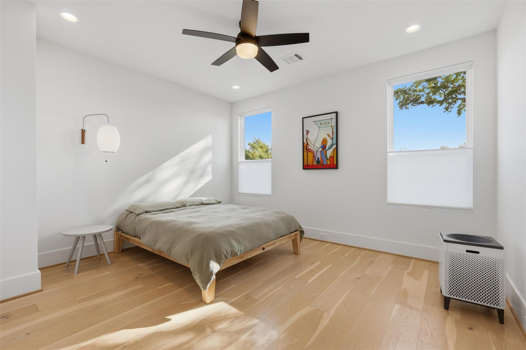 732 W 17th Street