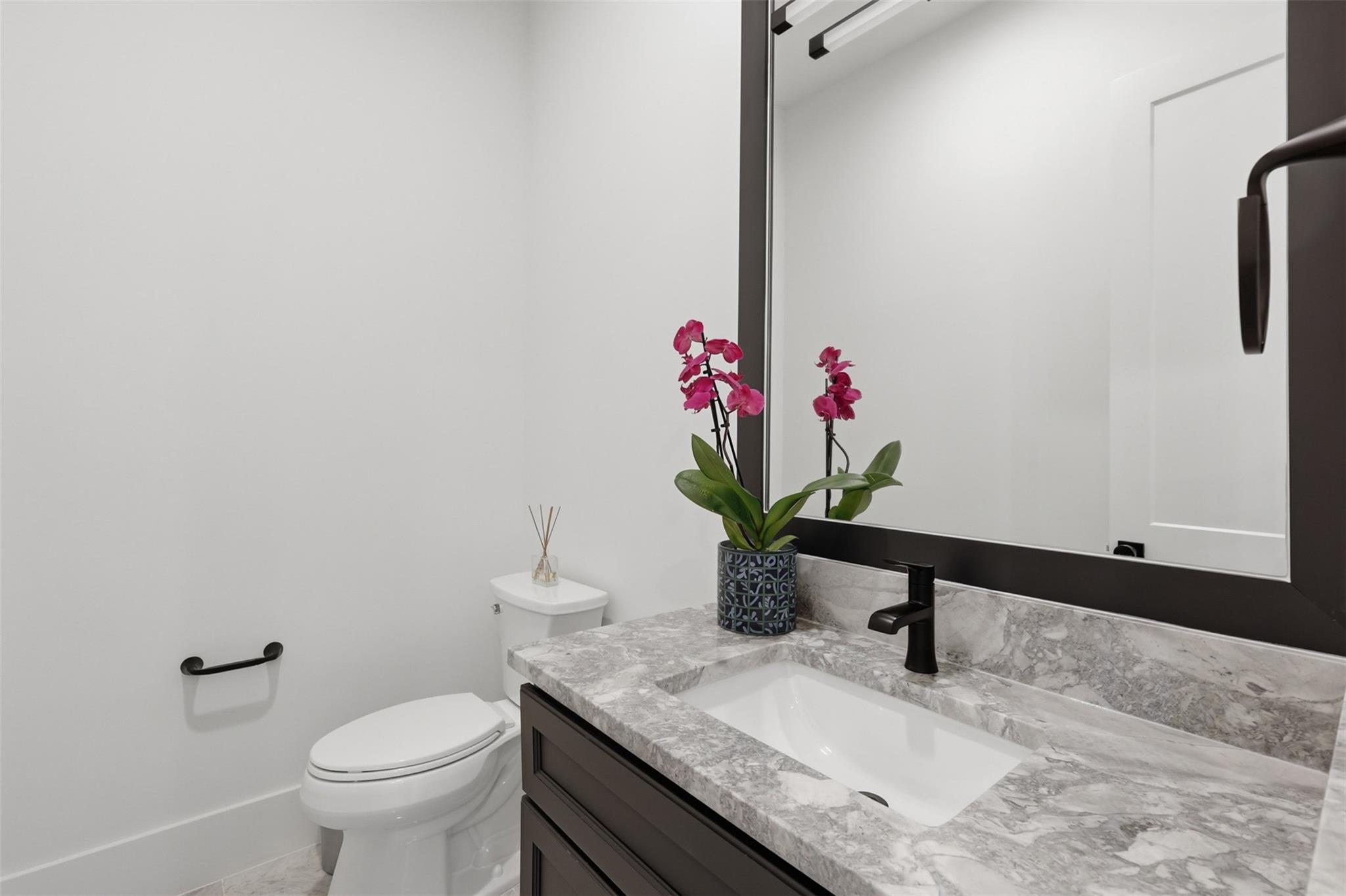 732 W 17th Street