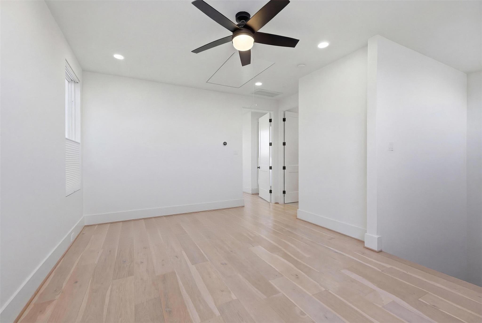 732 W 17th Street