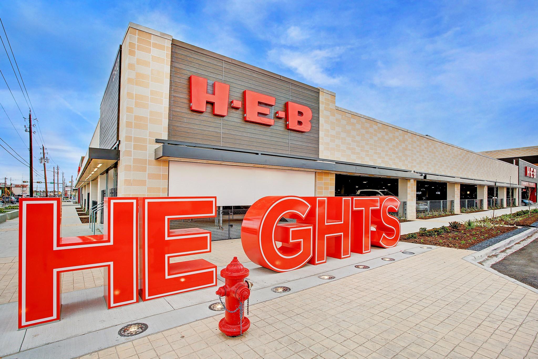 1017 W 16th Street W