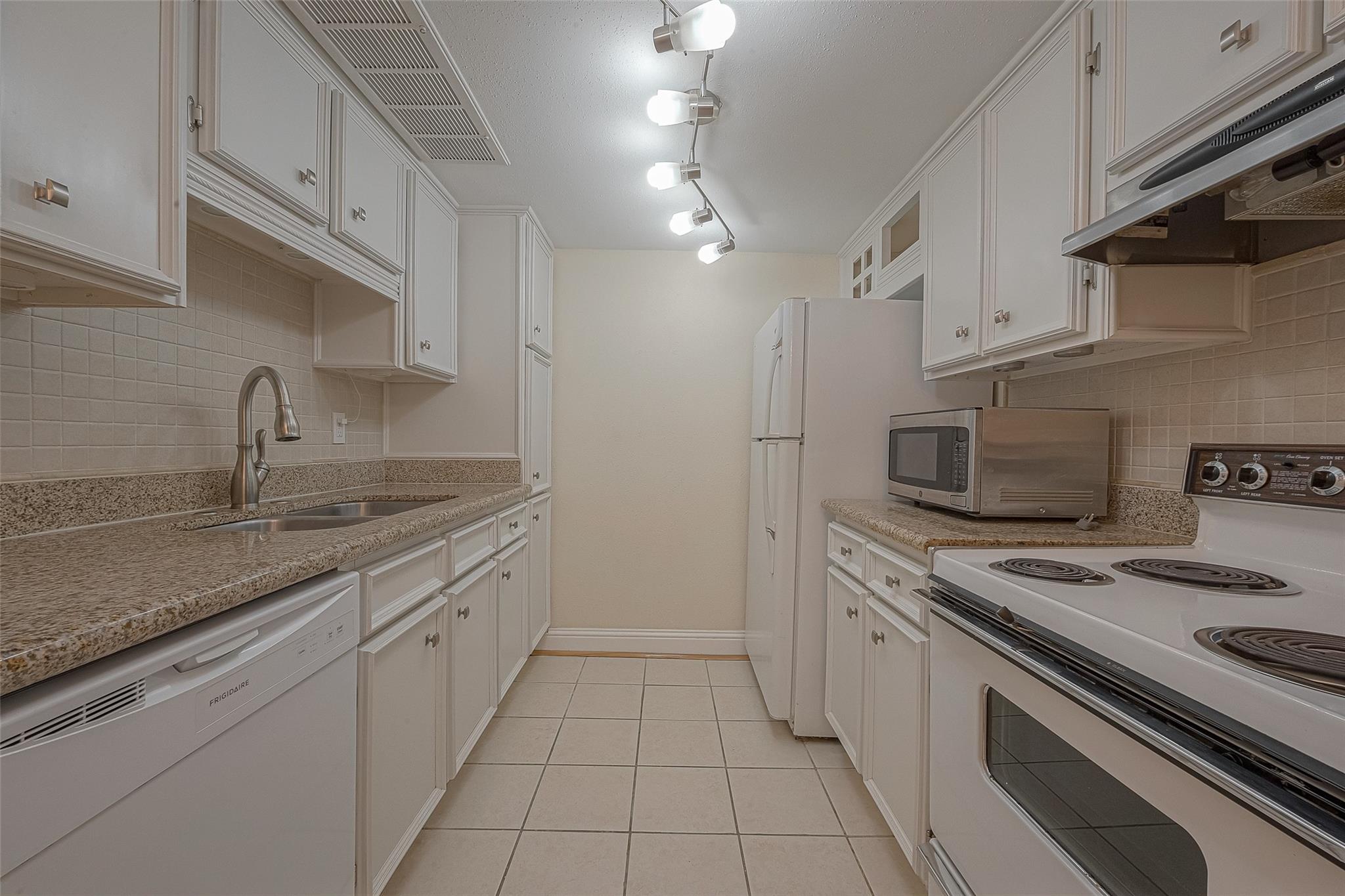 2350 Bering Drive # 122