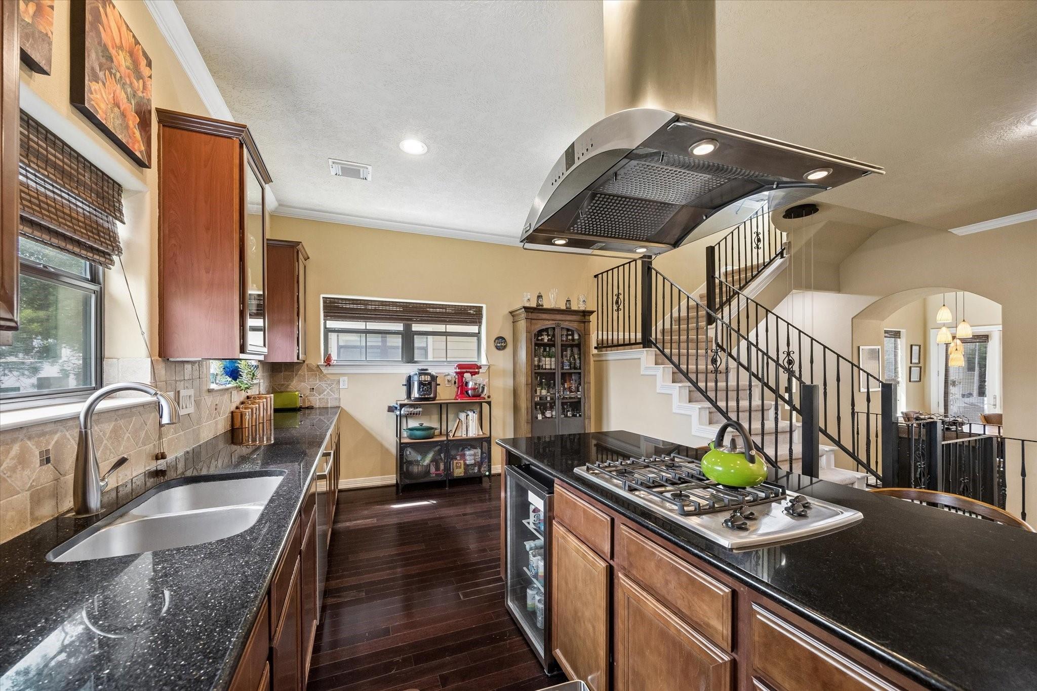 2041 W 14th 1/2 Street