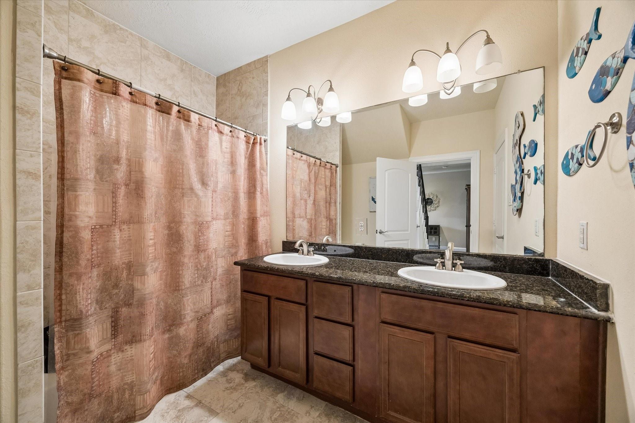 2041 W 14th 1/2 Street