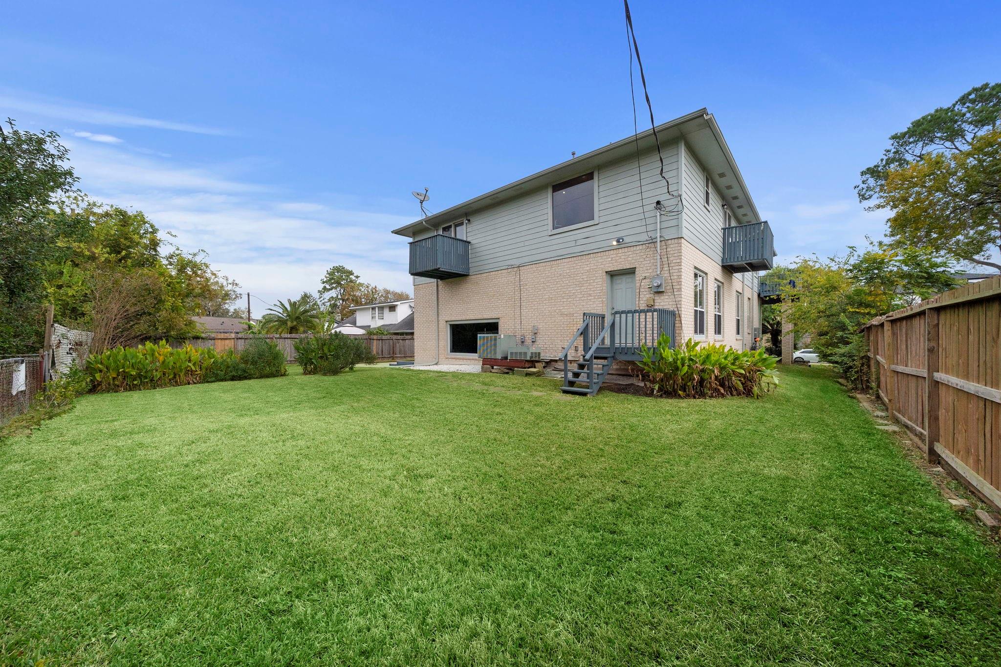 2523 Baycrest Drive