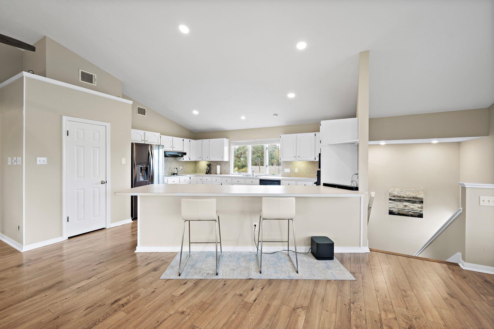 2523 Baycrest Drive