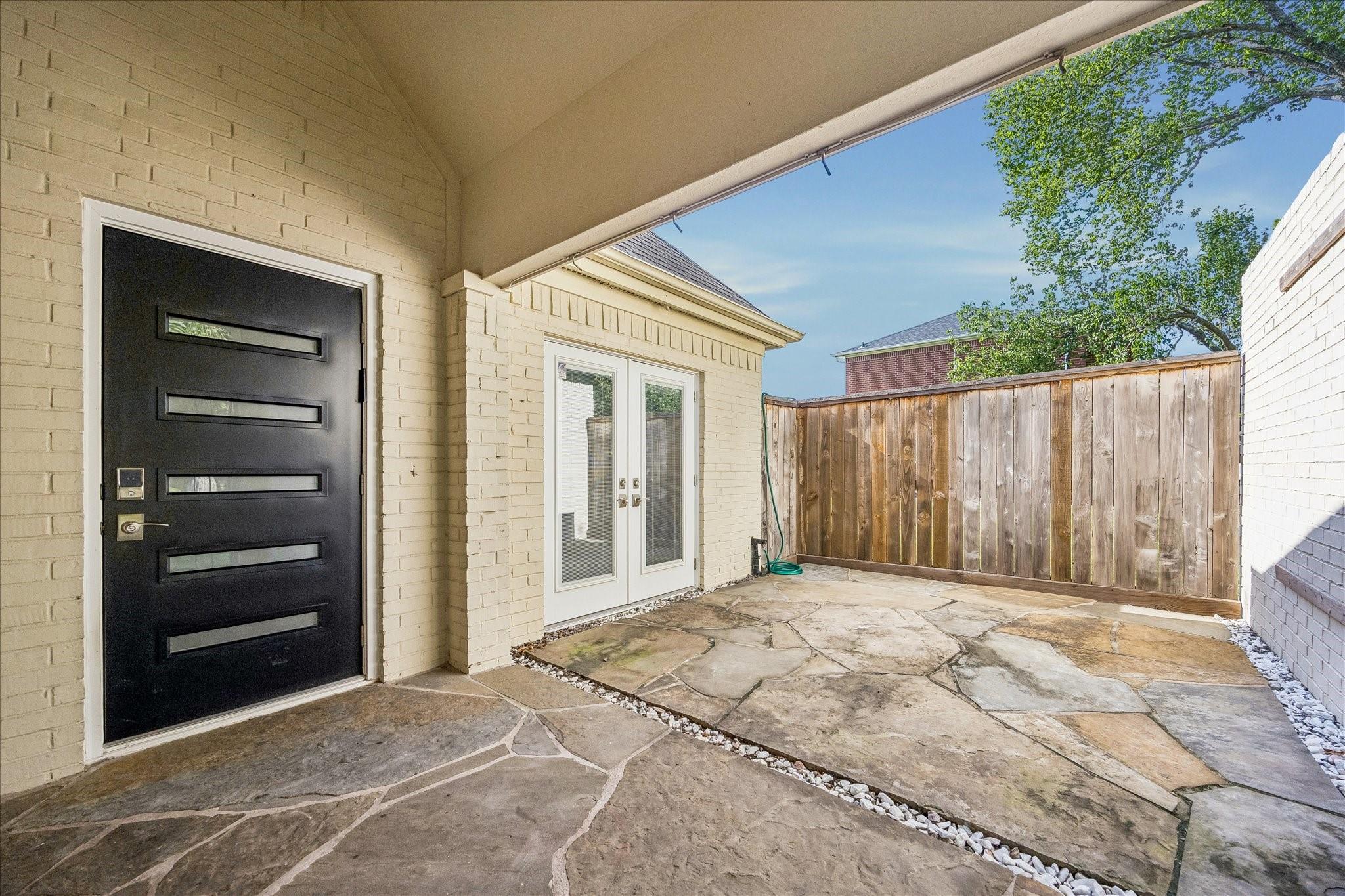 1715 Gingerleaf Lane