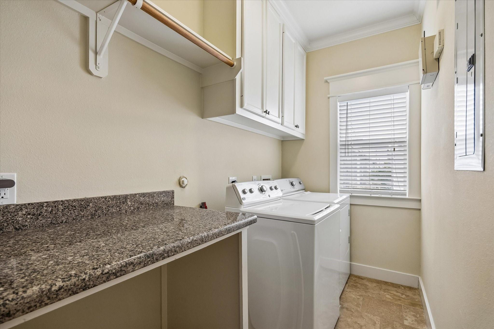 1017 W 16th Street