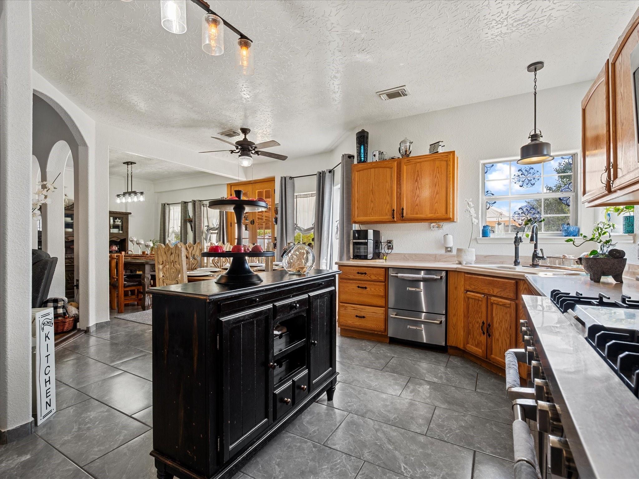 7810 Bobwhite Street