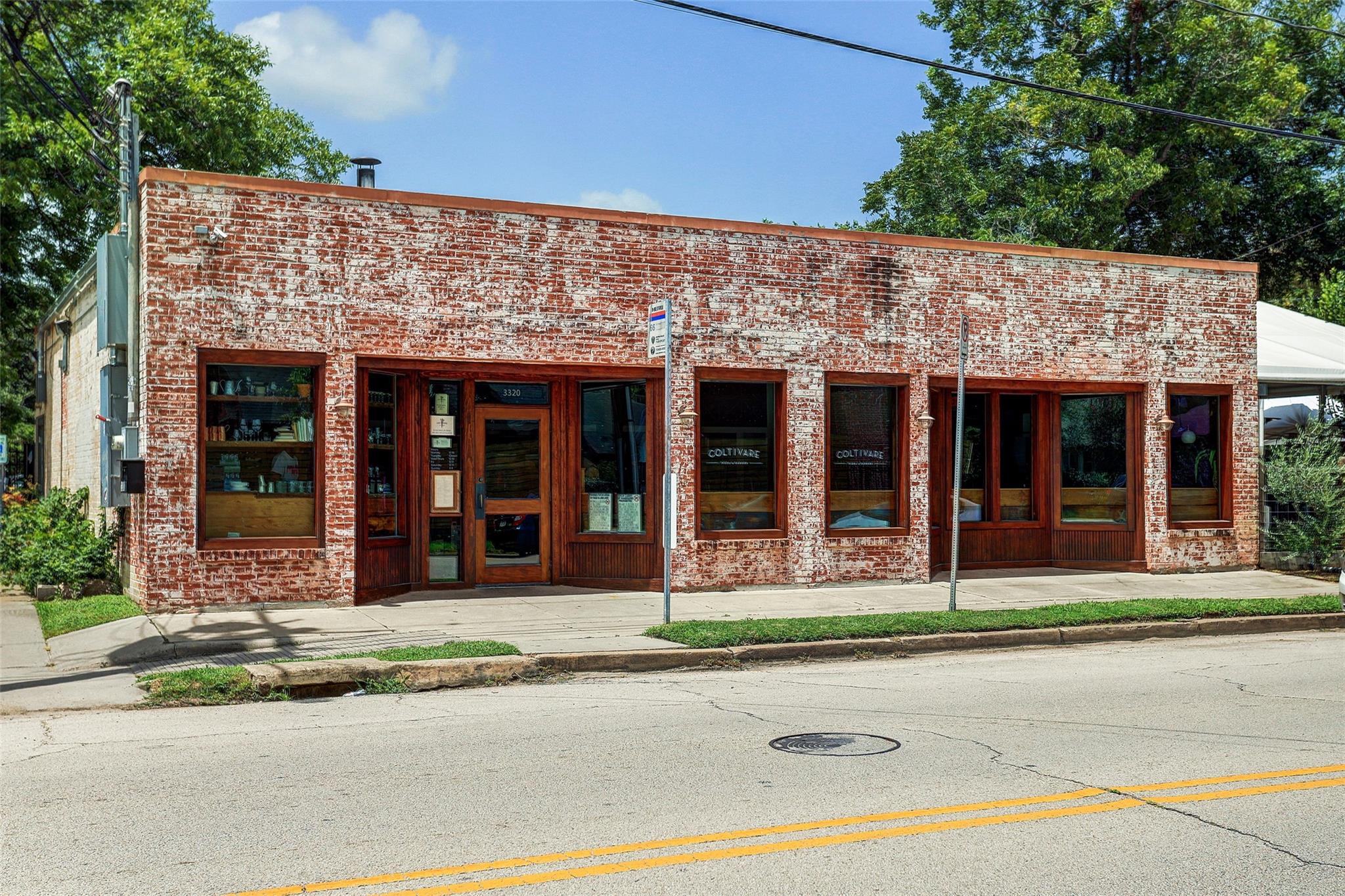 1226 Heights Boulevard