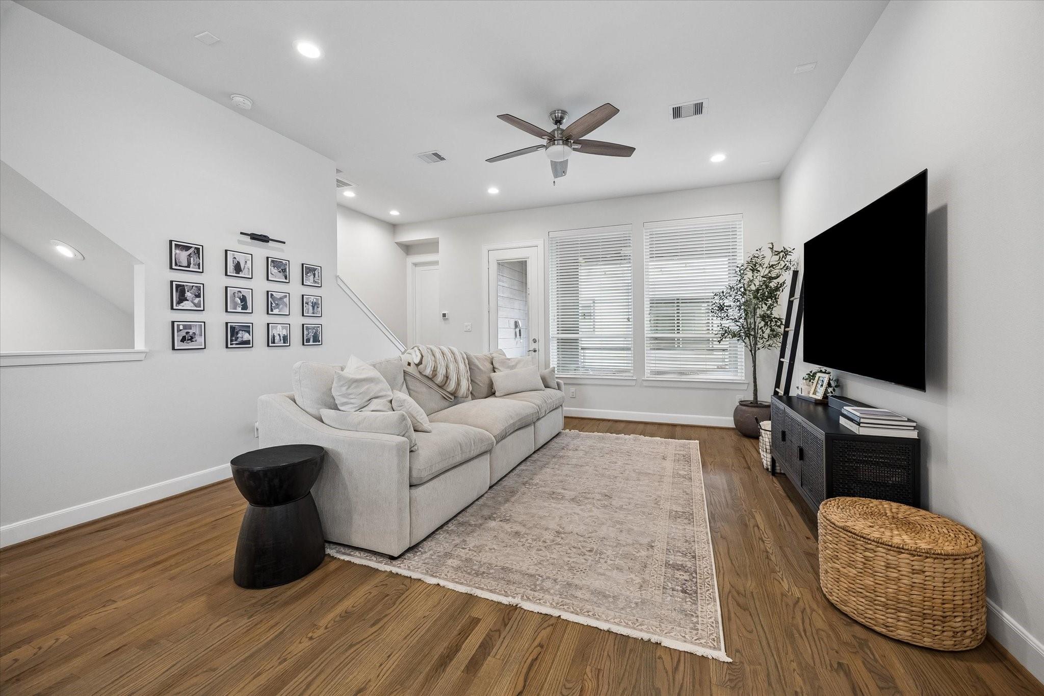 2491 W 11th Street