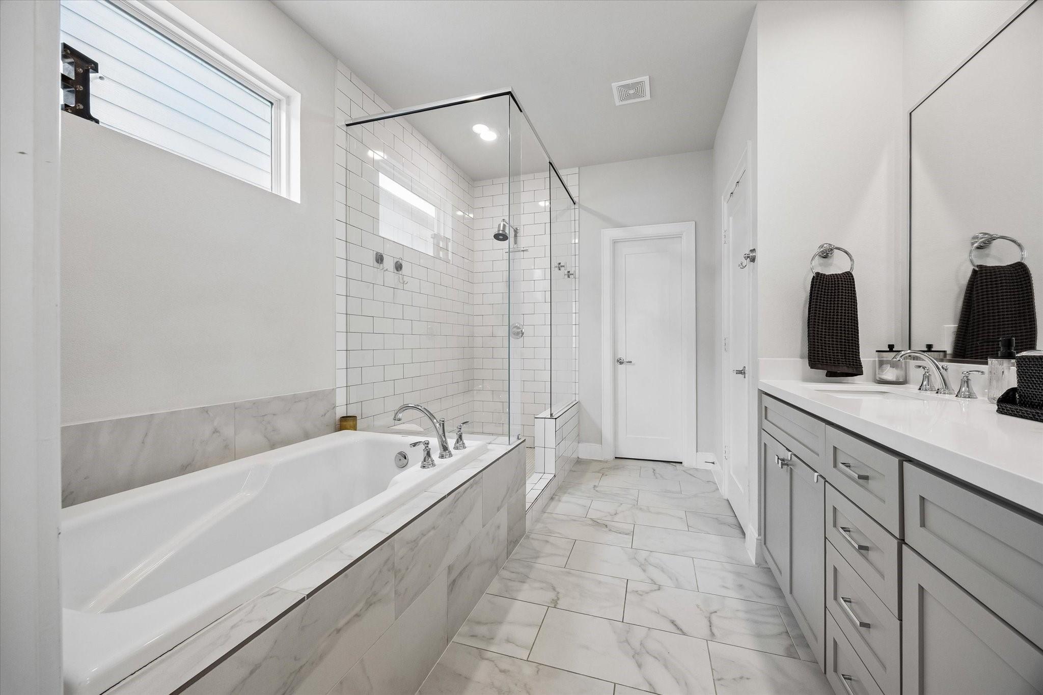 2491 W 11th Street