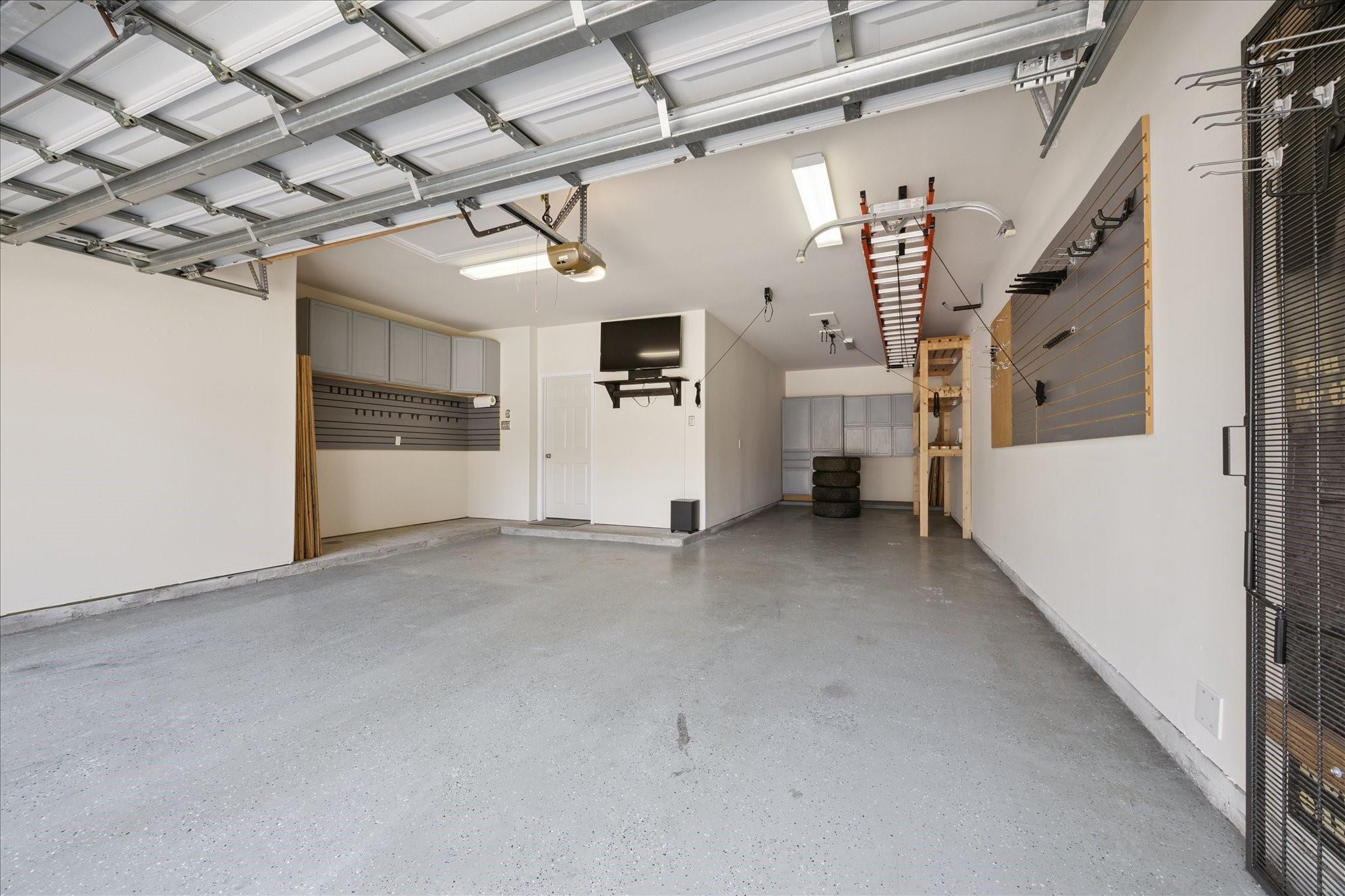 1111 Sydney Lane