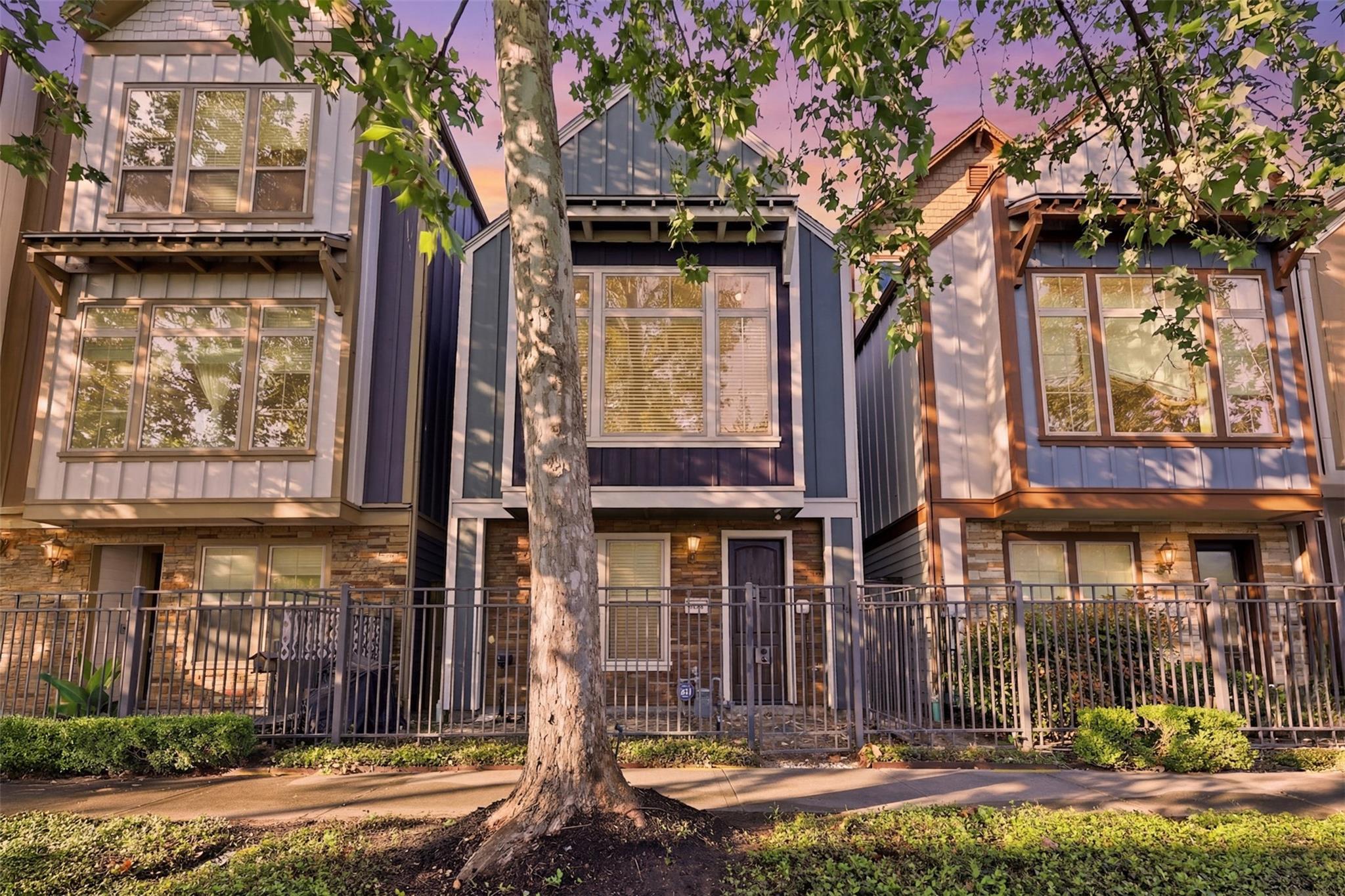 1816 Dennis Street