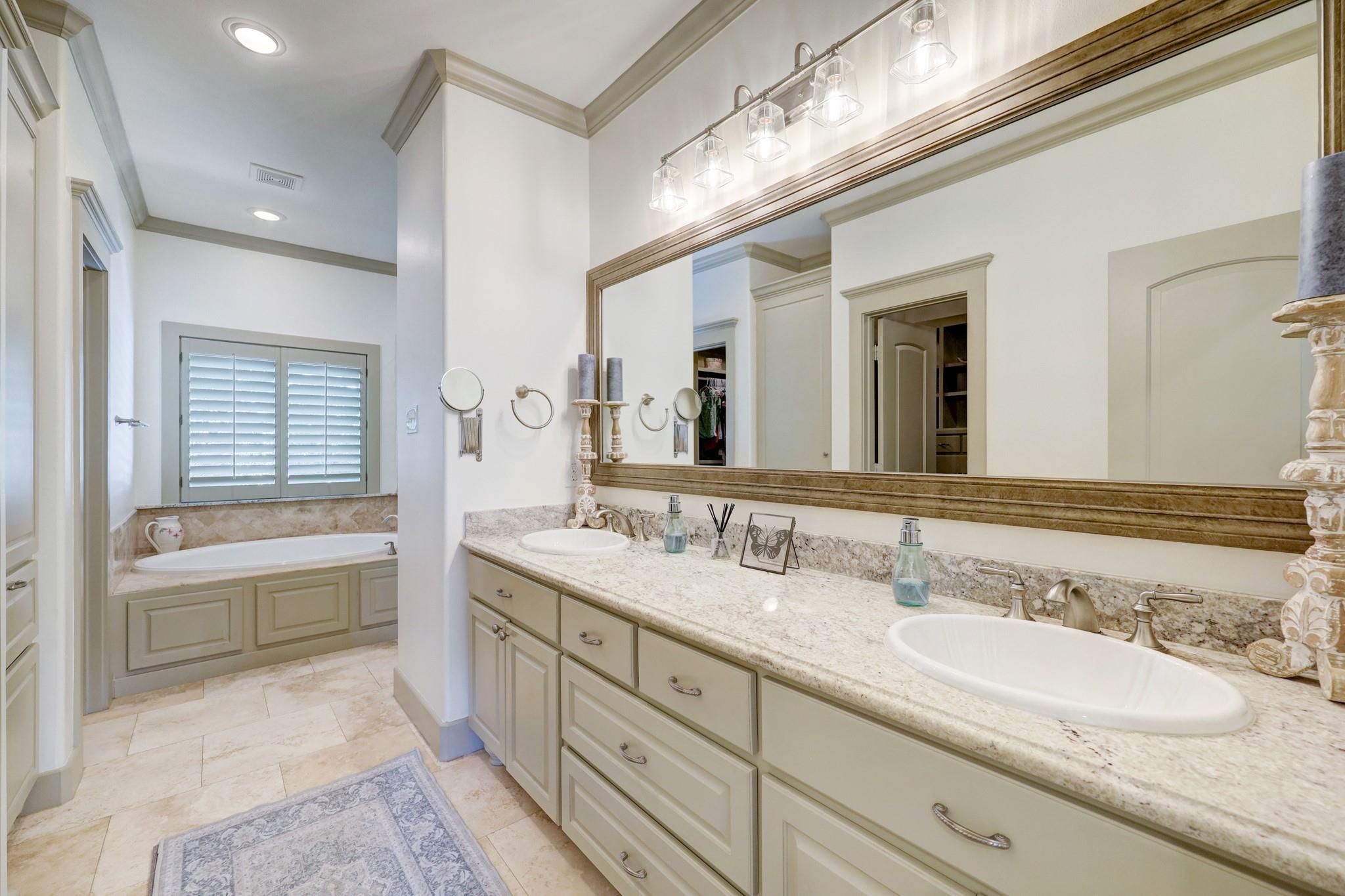 514 Cortlandt Street # D