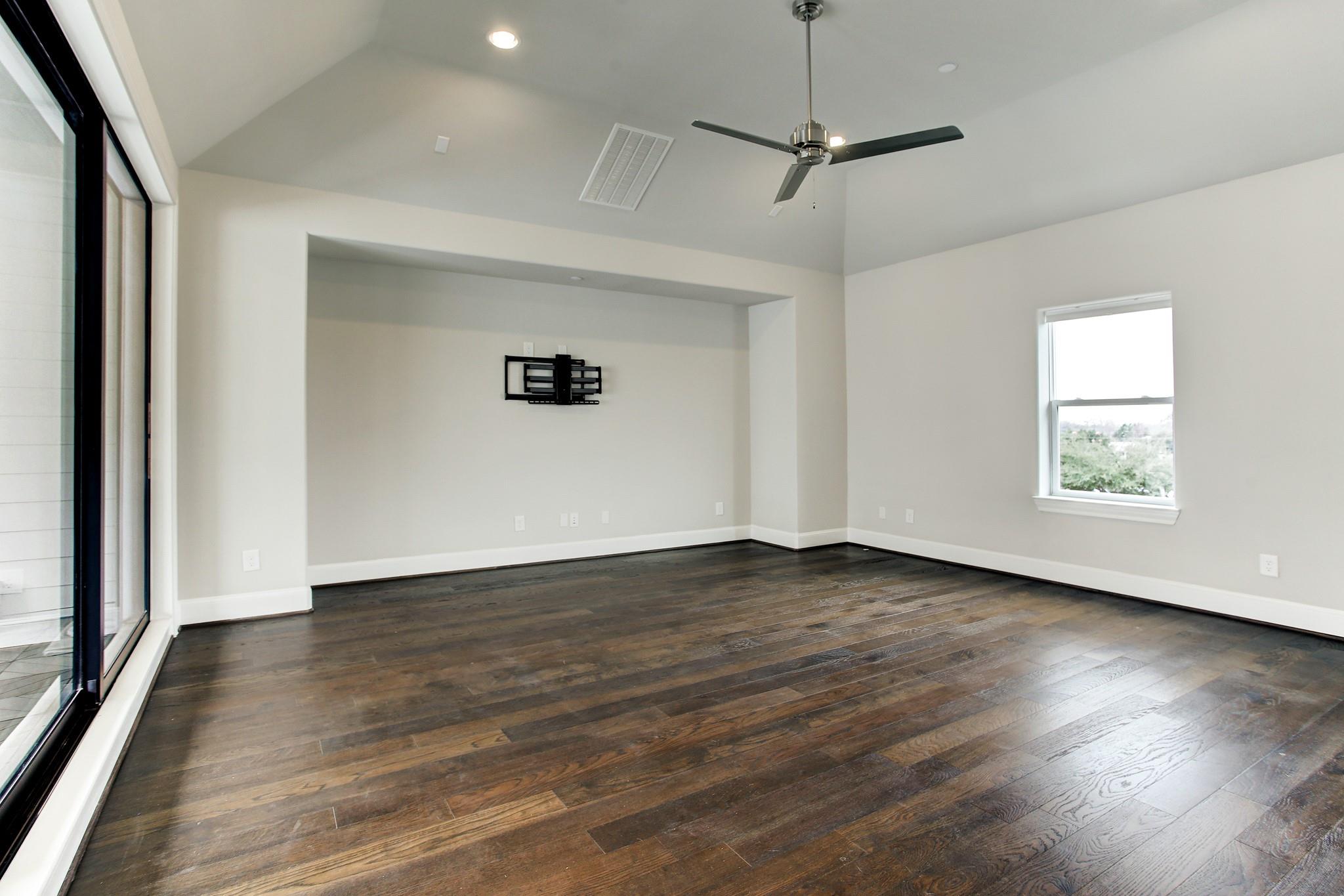 324 W 20th Street