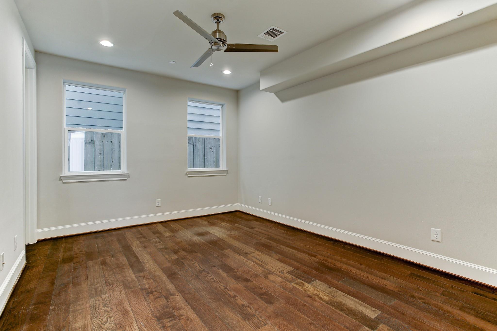 324 W 20th Street