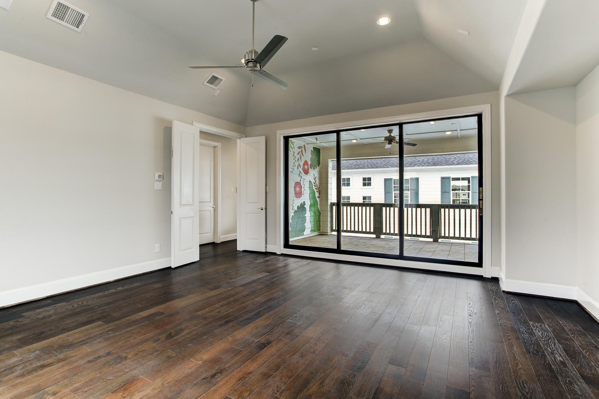 324 W 20th Street