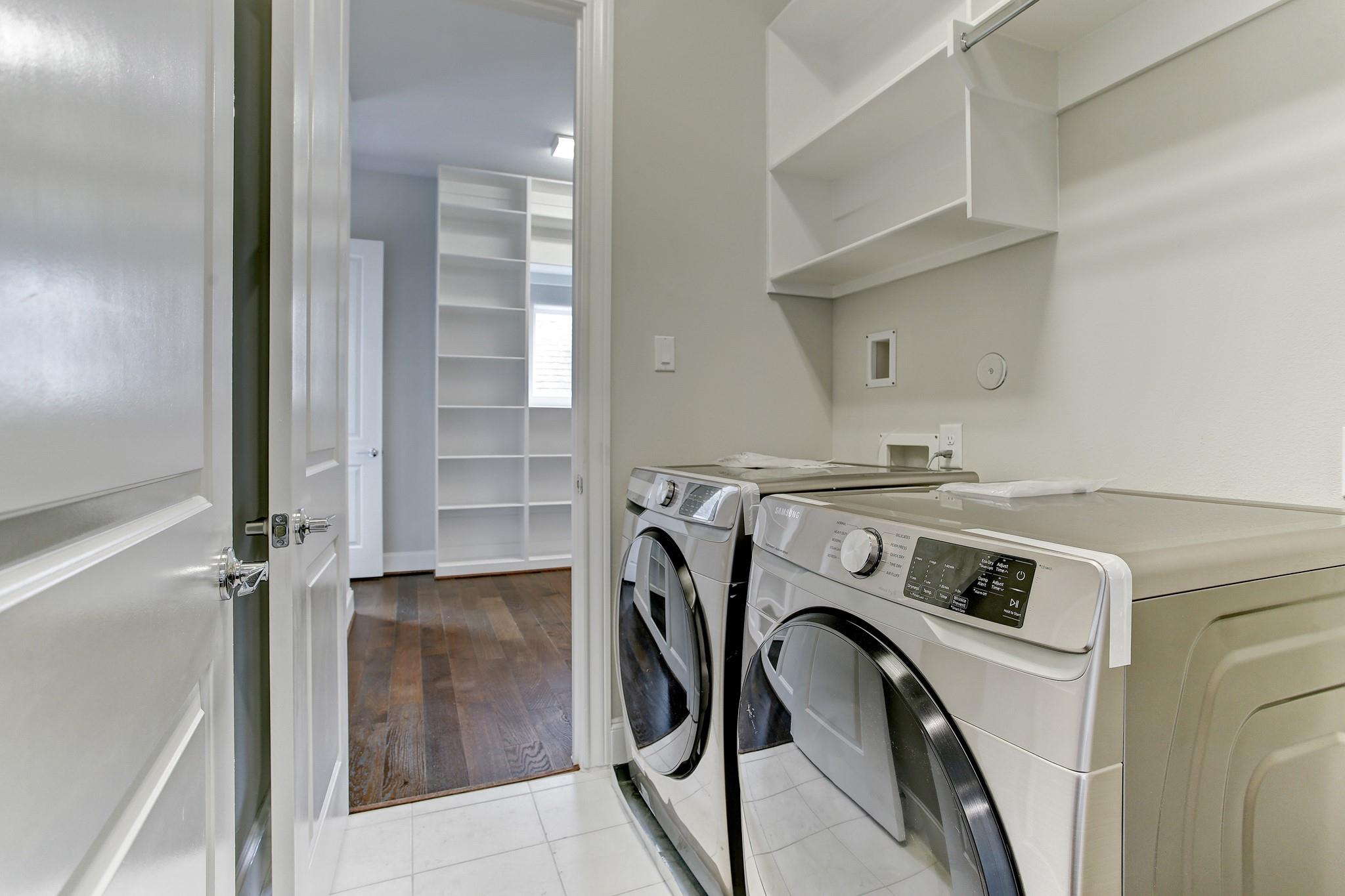 324 W 20th Street
