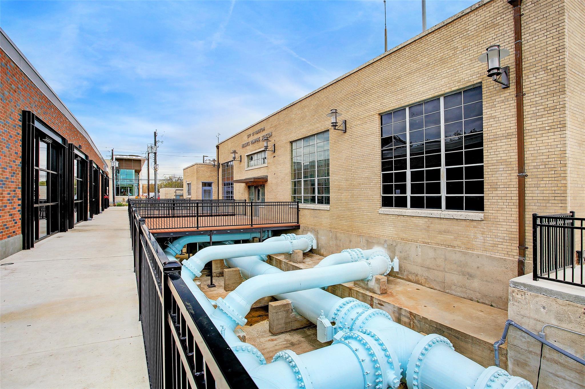 324 W 20th Street