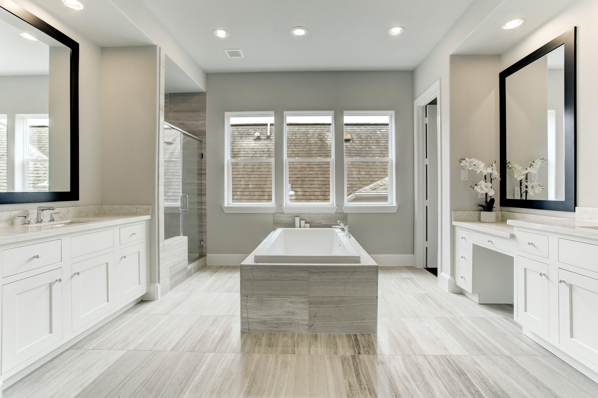 324 W 20th Street