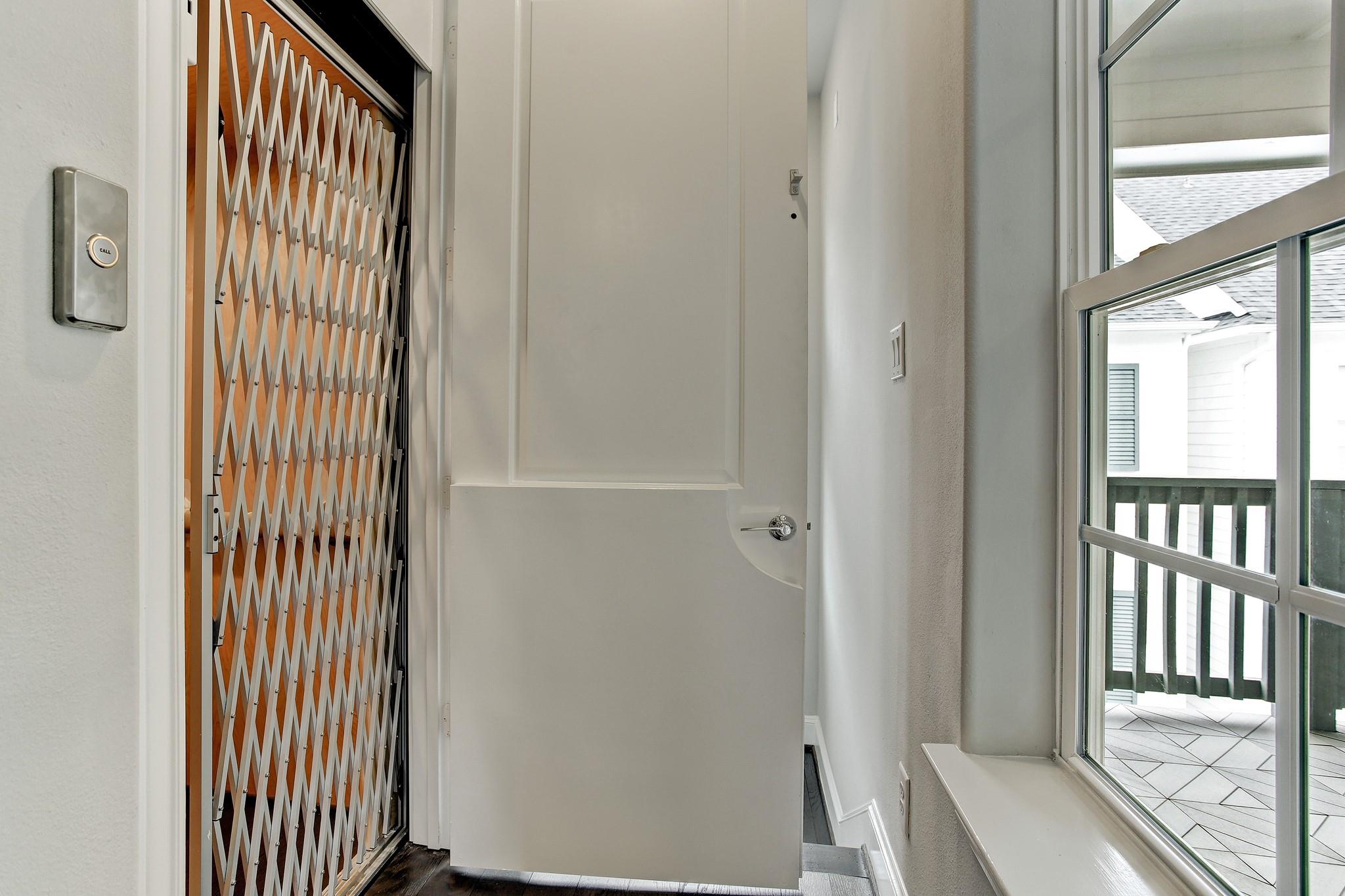 324 W 20th Street