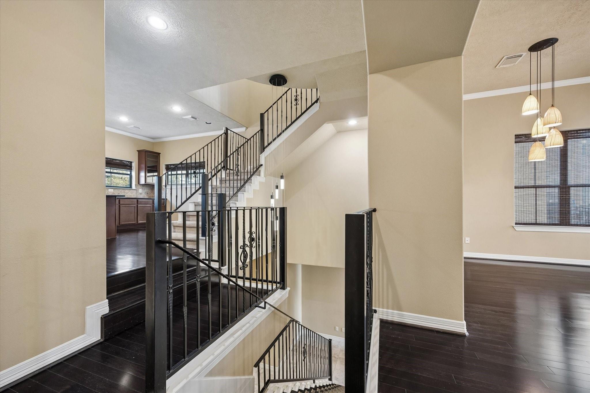 2041 W 14th 1/2 Street