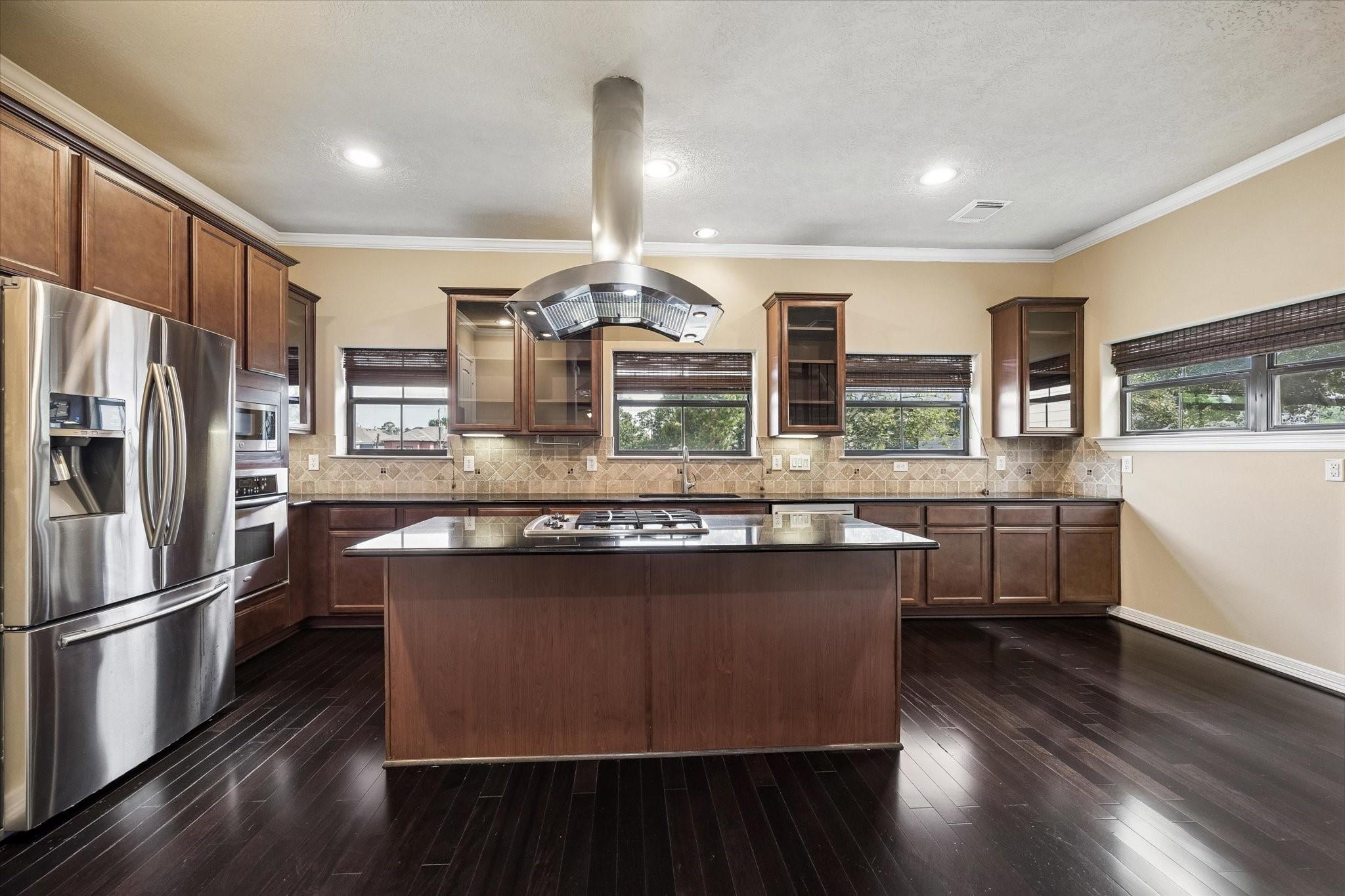 2041 W 14th 1/2 Street