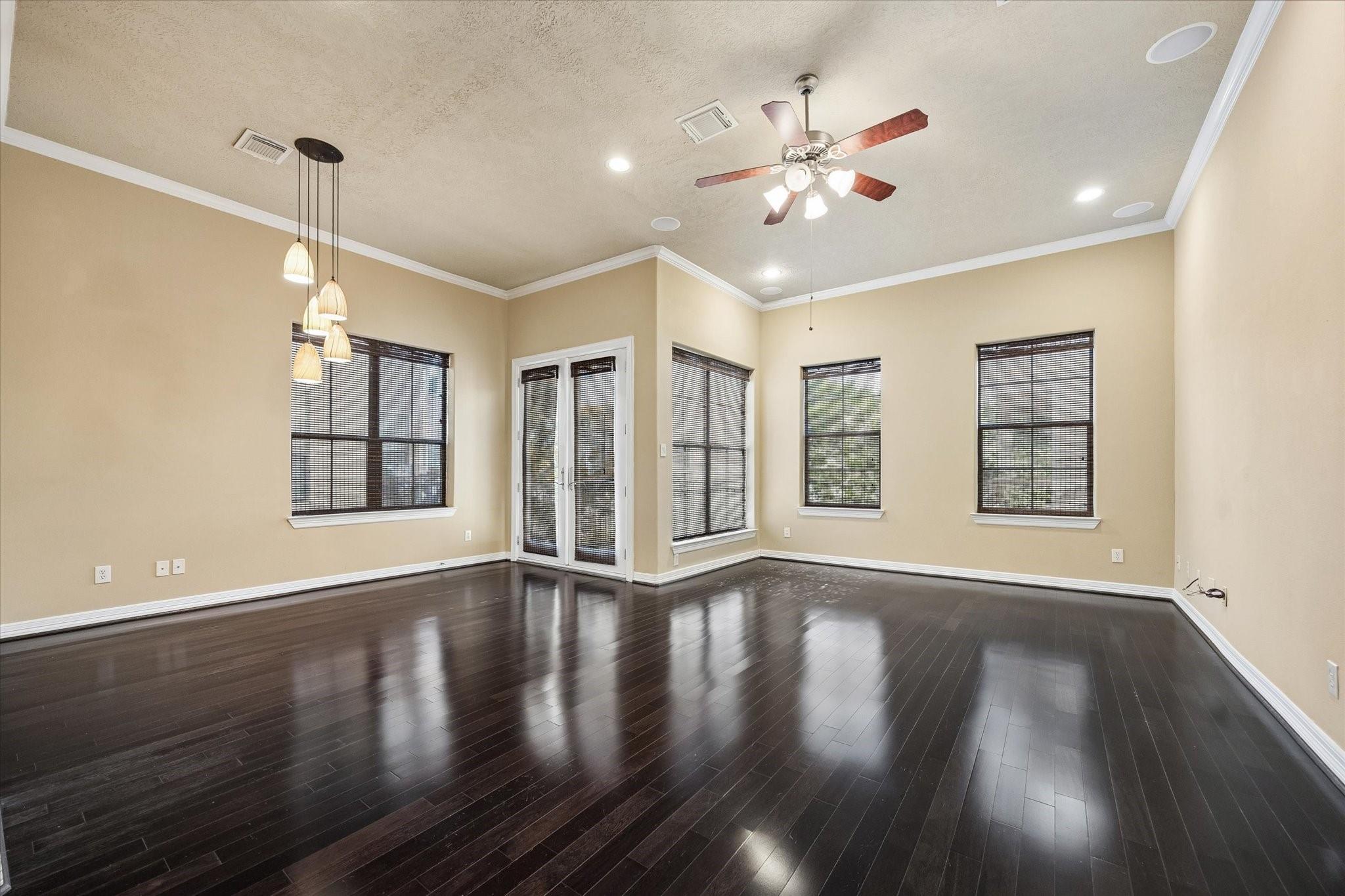 2041 W 14th 1/2 Street