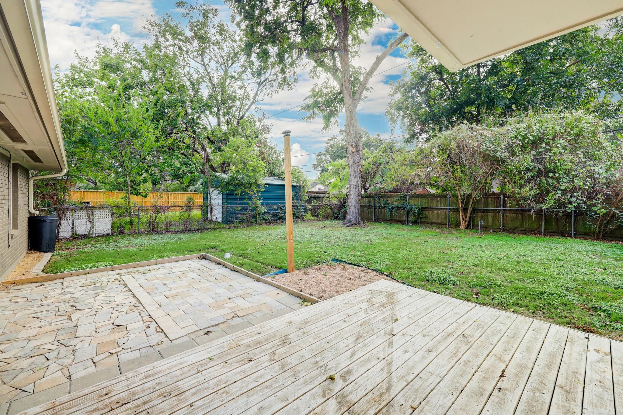 2207 Stonecrest Drive