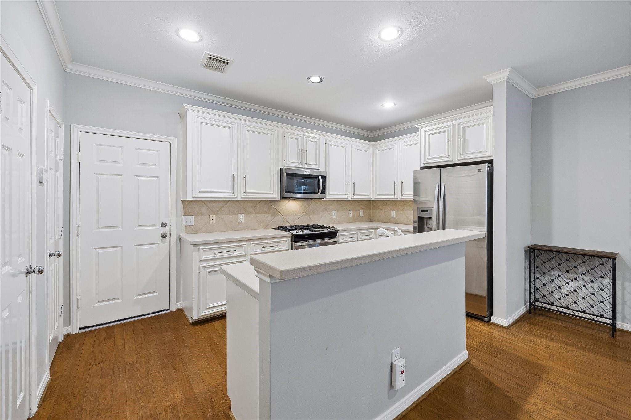 811 W Heights Hollow Lane