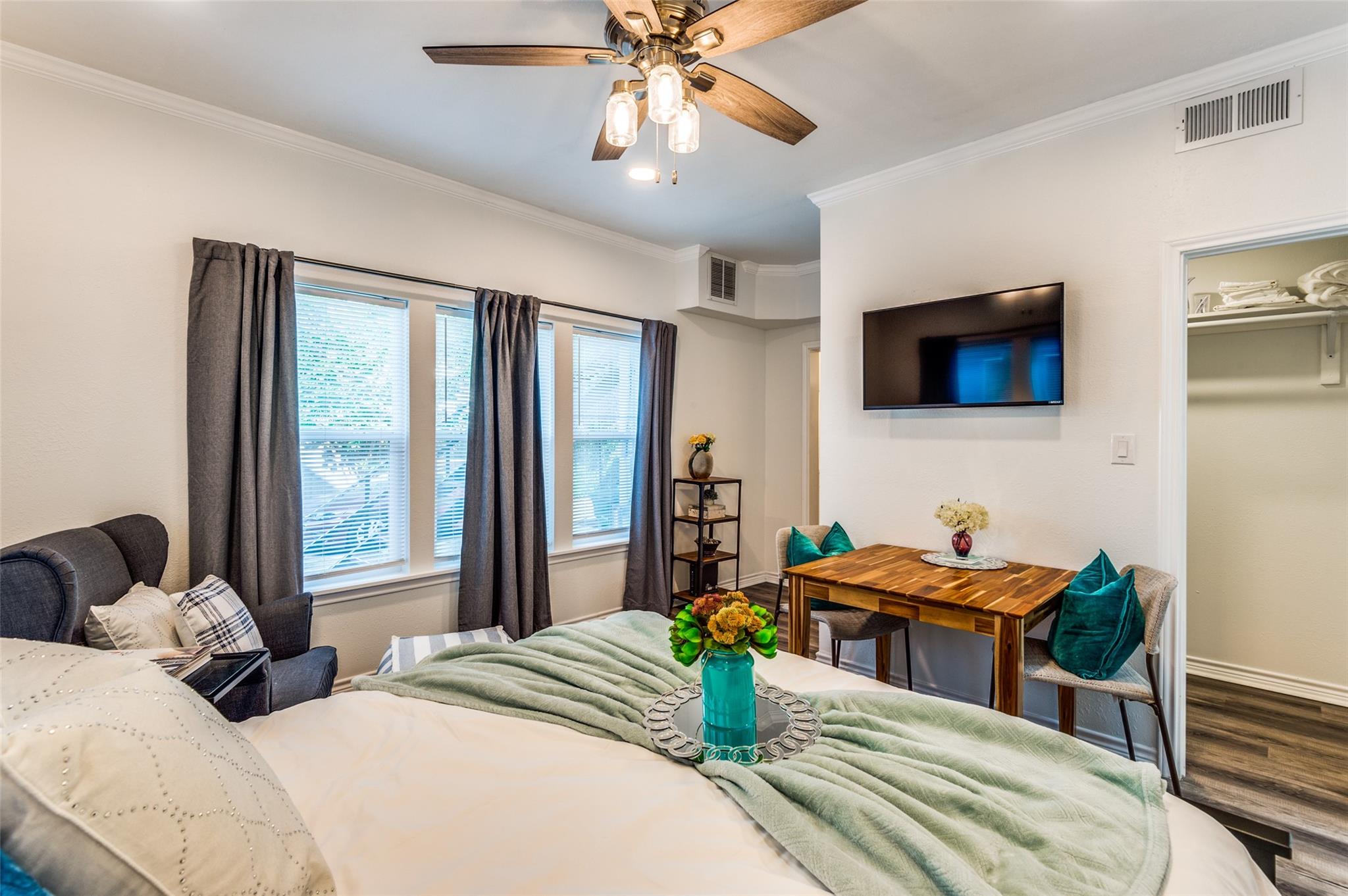 2410 Truxillo Street