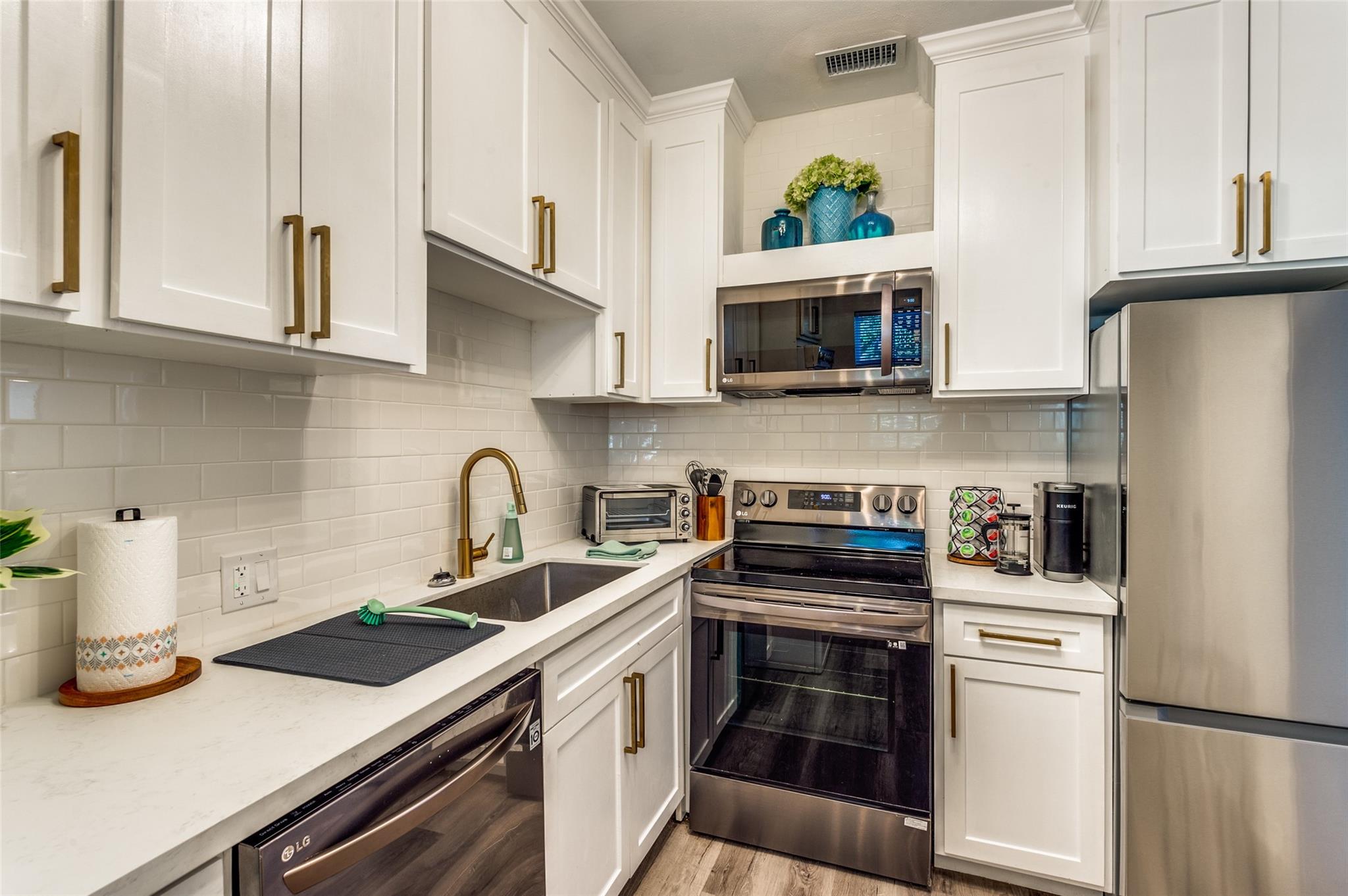 2410 Truxillo Street