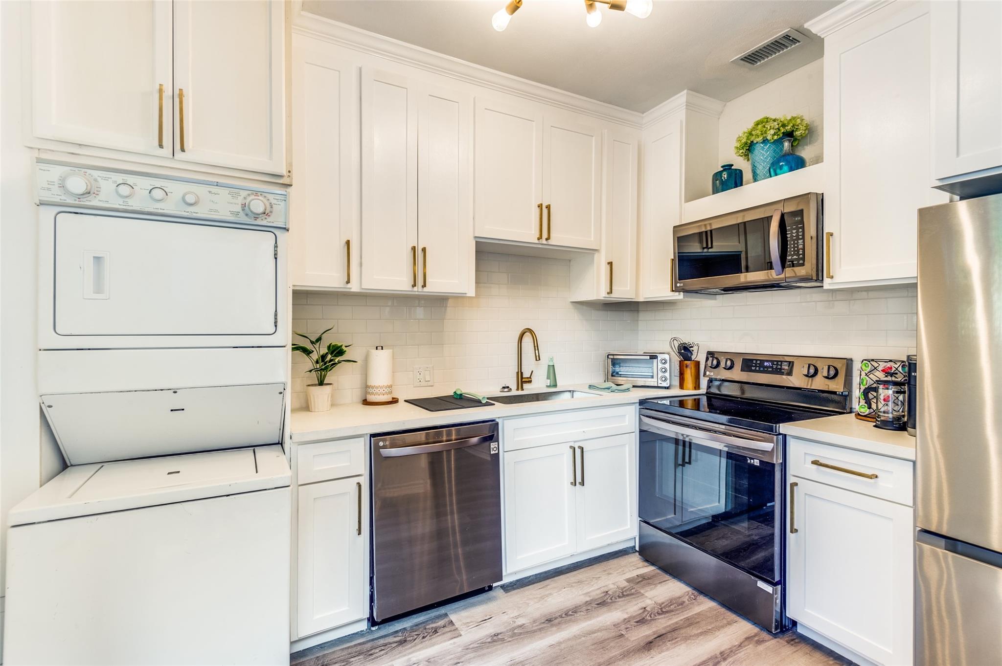 2410 Truxillo Street