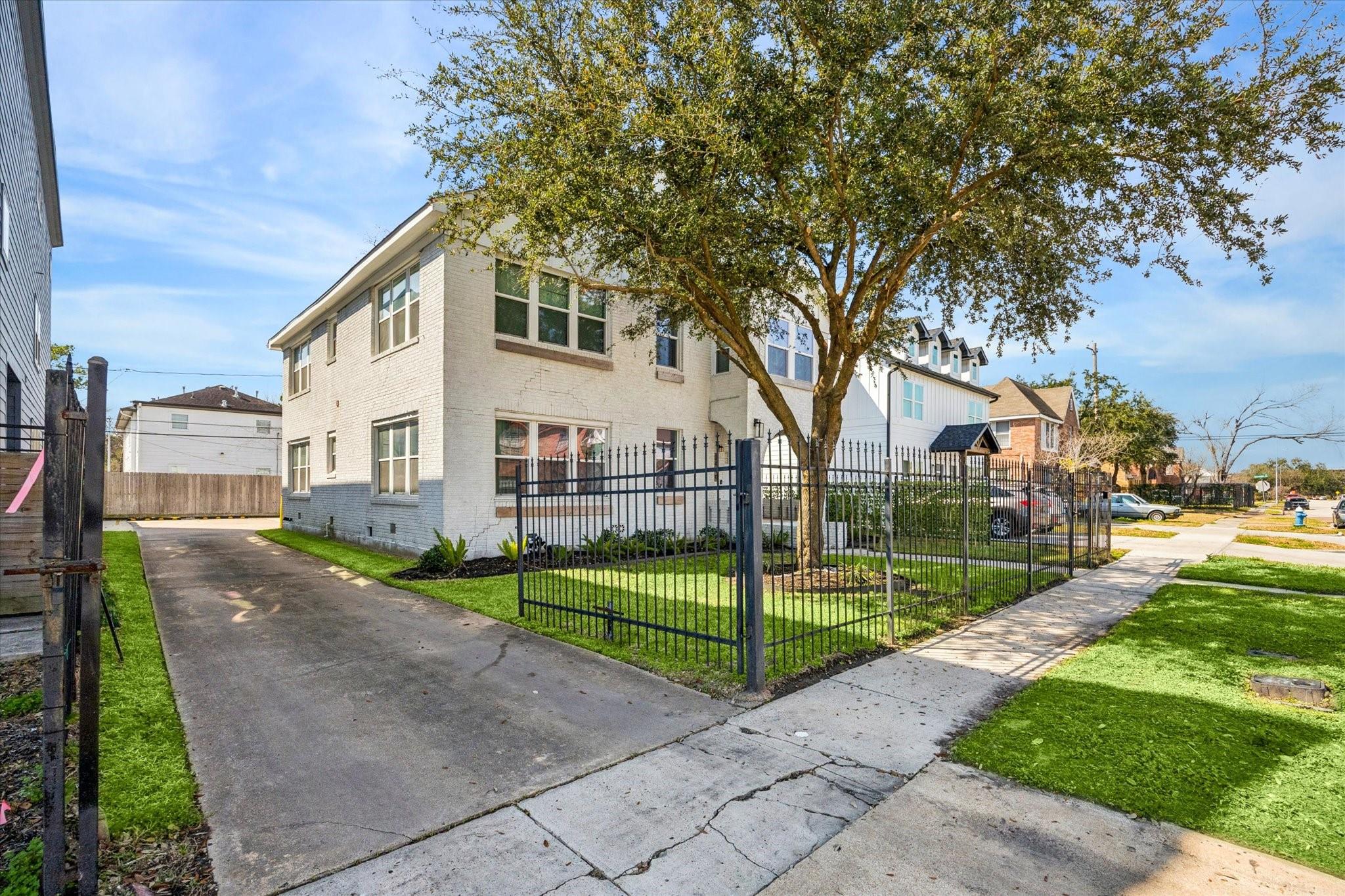 2410 Truxillo Street