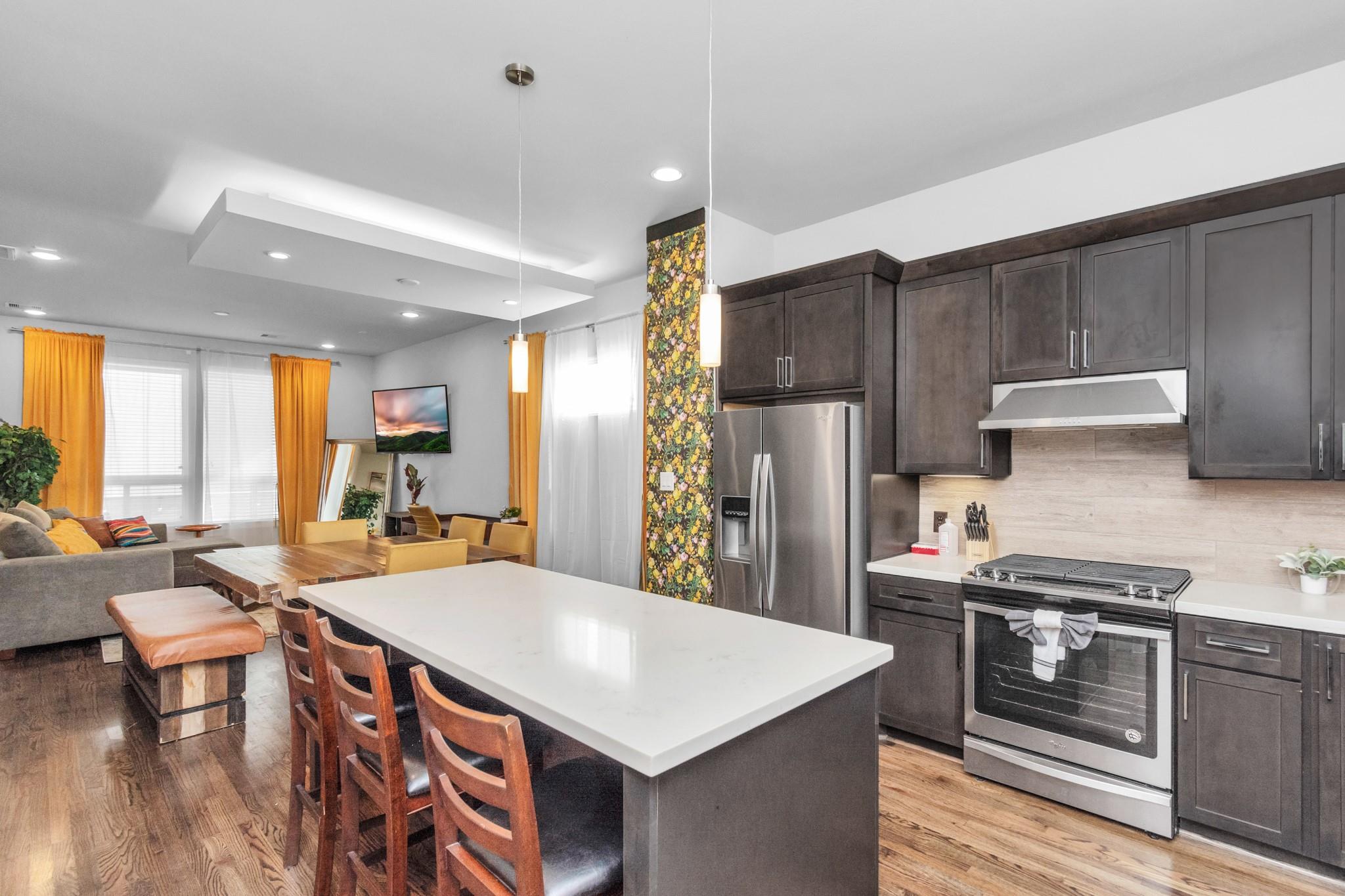 1718 Eado Point Lane