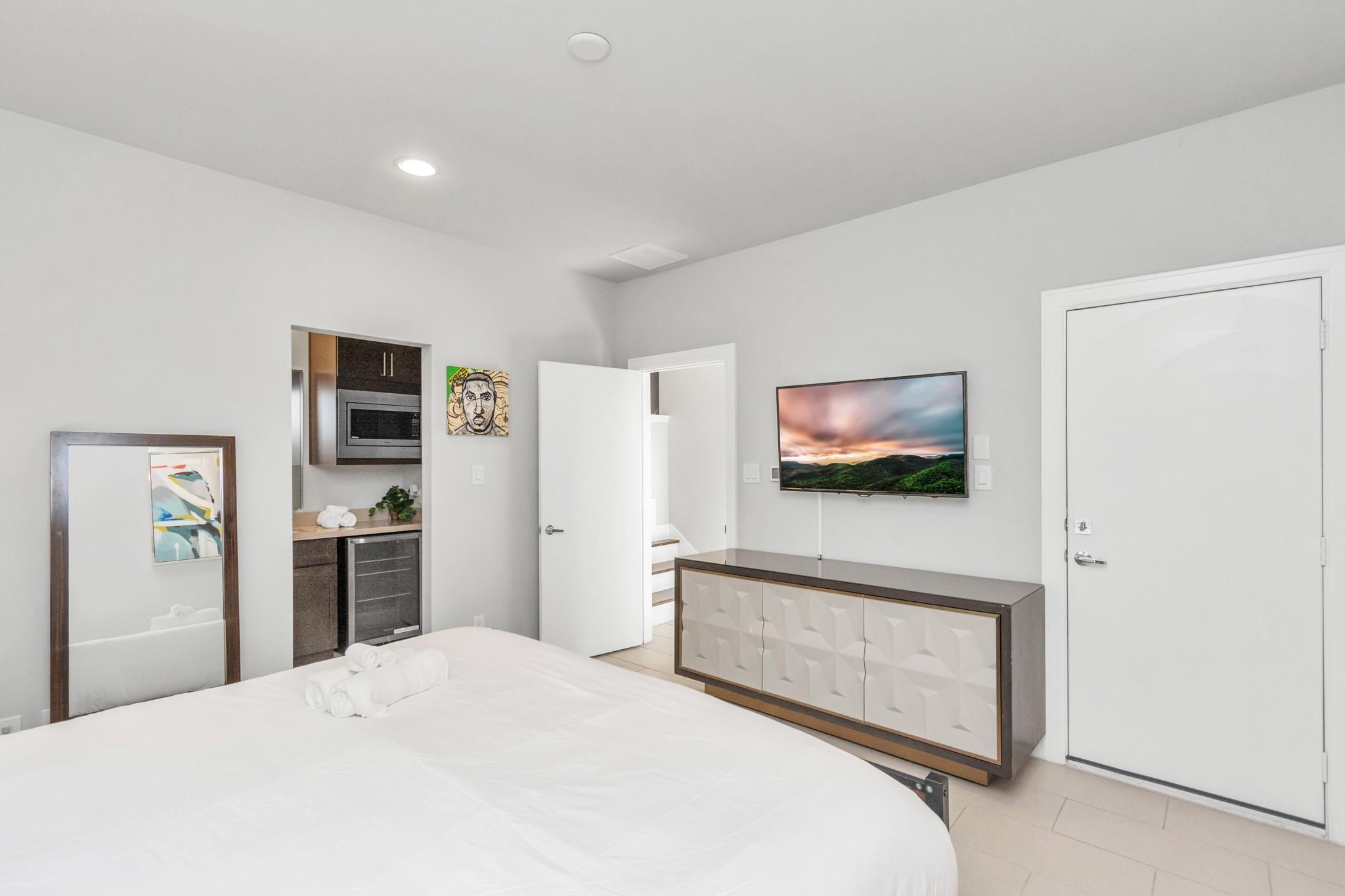 1718 Eado Point Lane