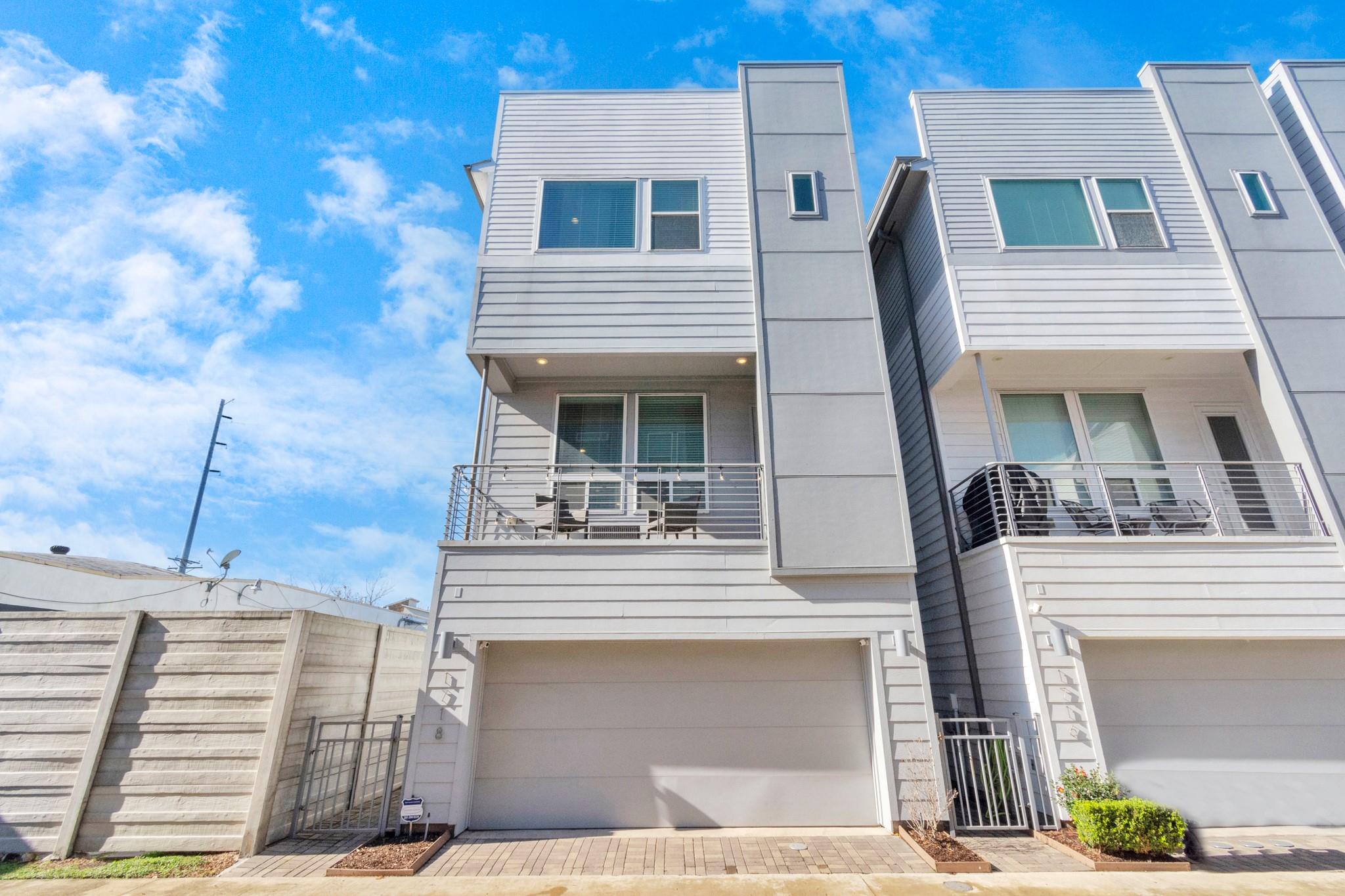 1718 Eado Point Lane