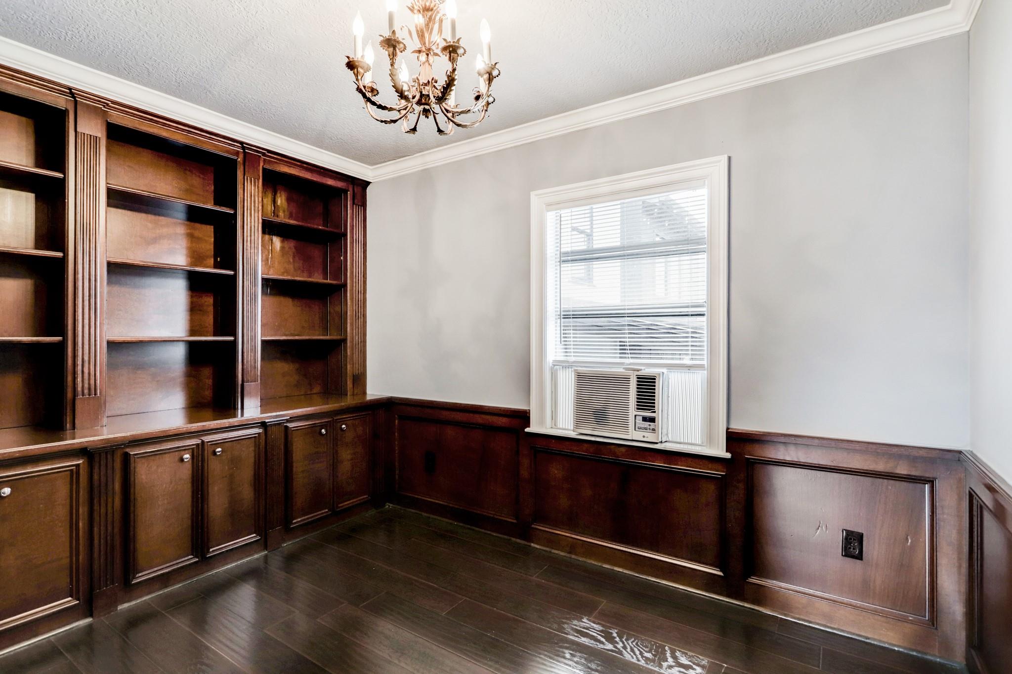 731 Columbia Street # 3