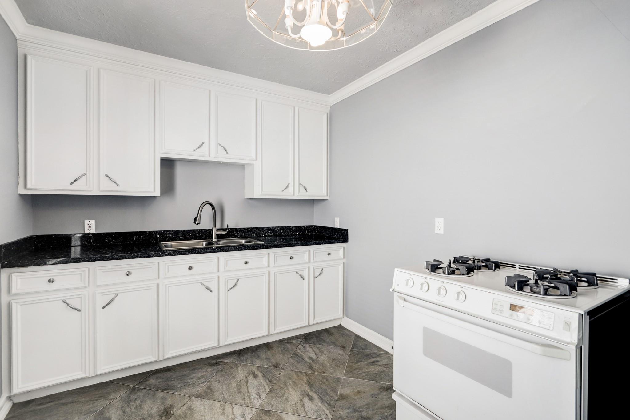 731 Columbia Street # 3