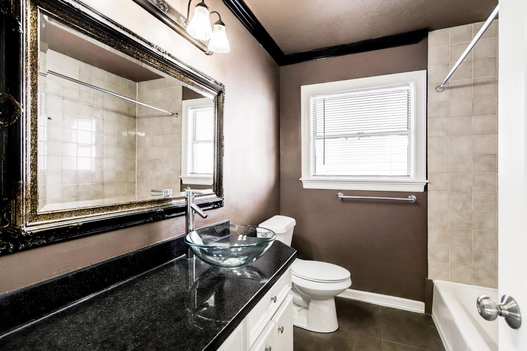 731 Columbia Street # 3