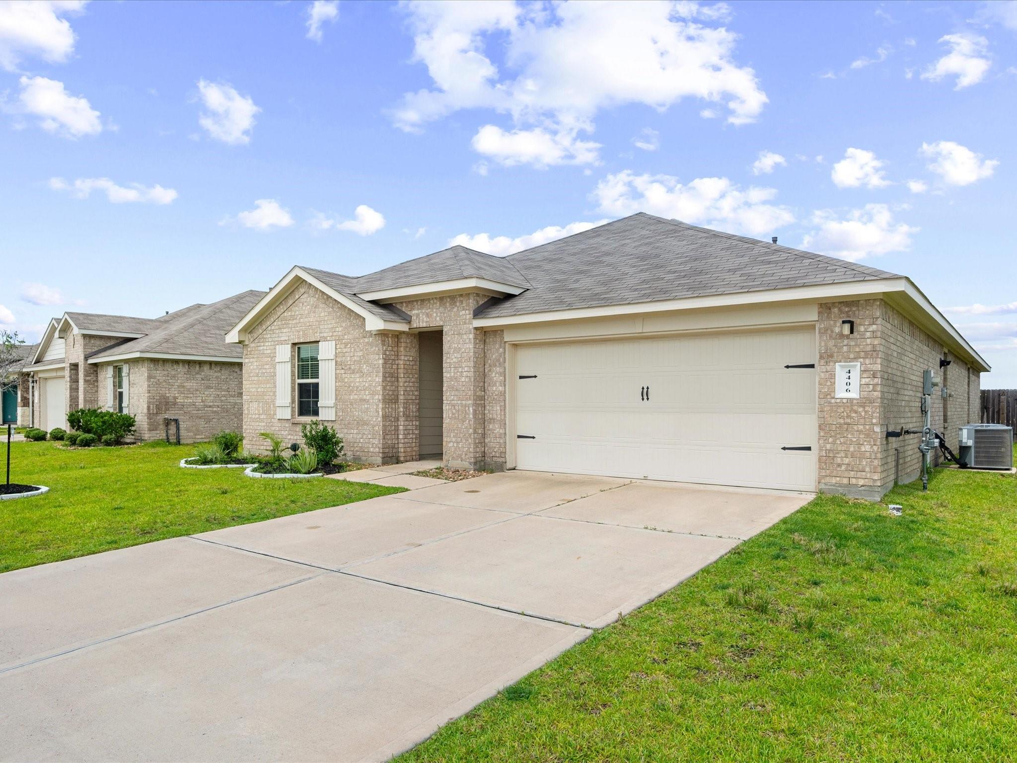 4406 Follina Trail