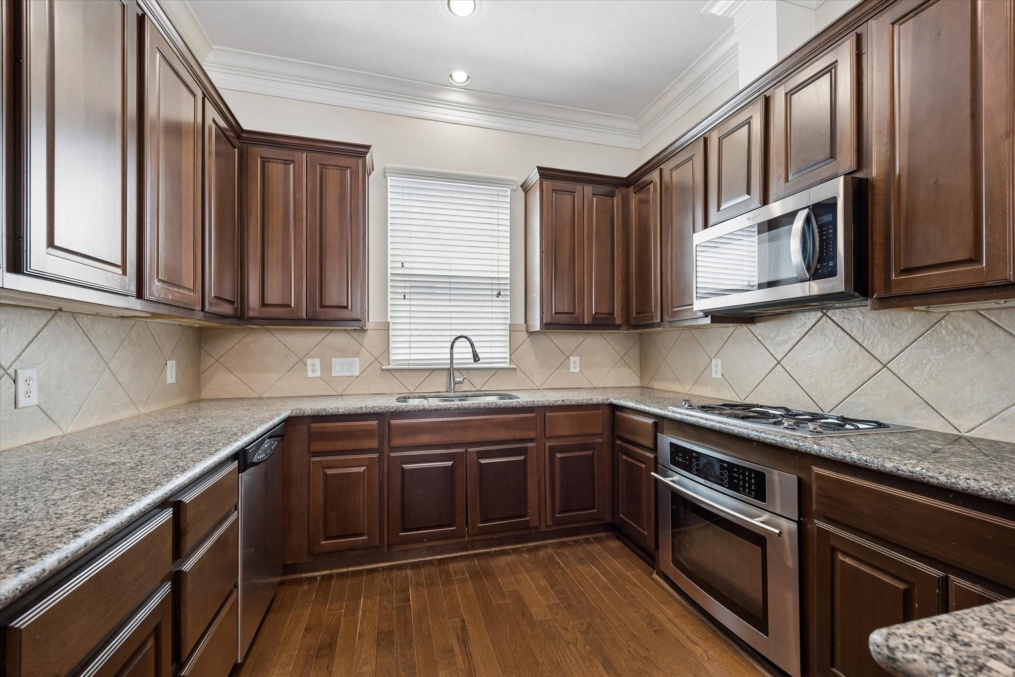 6001 Truro Street Unit: E