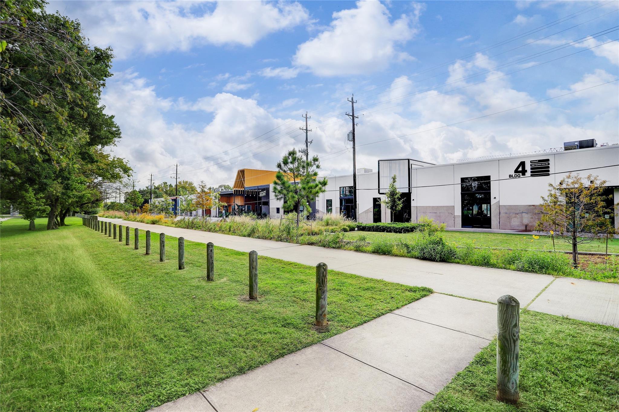 726 N Shepherd Drive